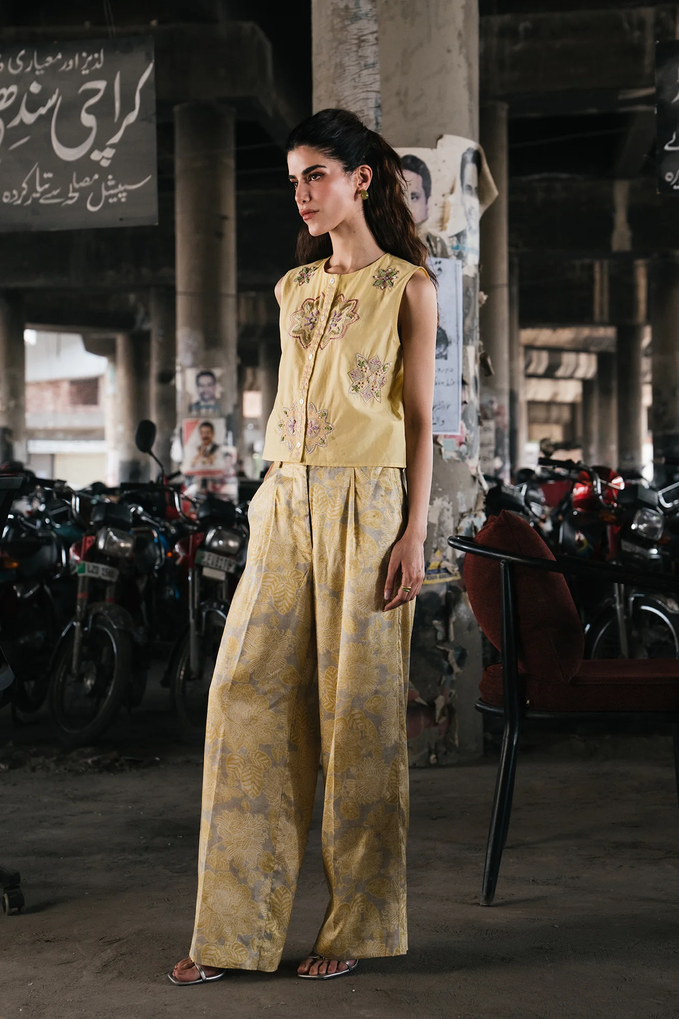 EMBROIDERED KURTI (E0057/119/109) - Image 4
