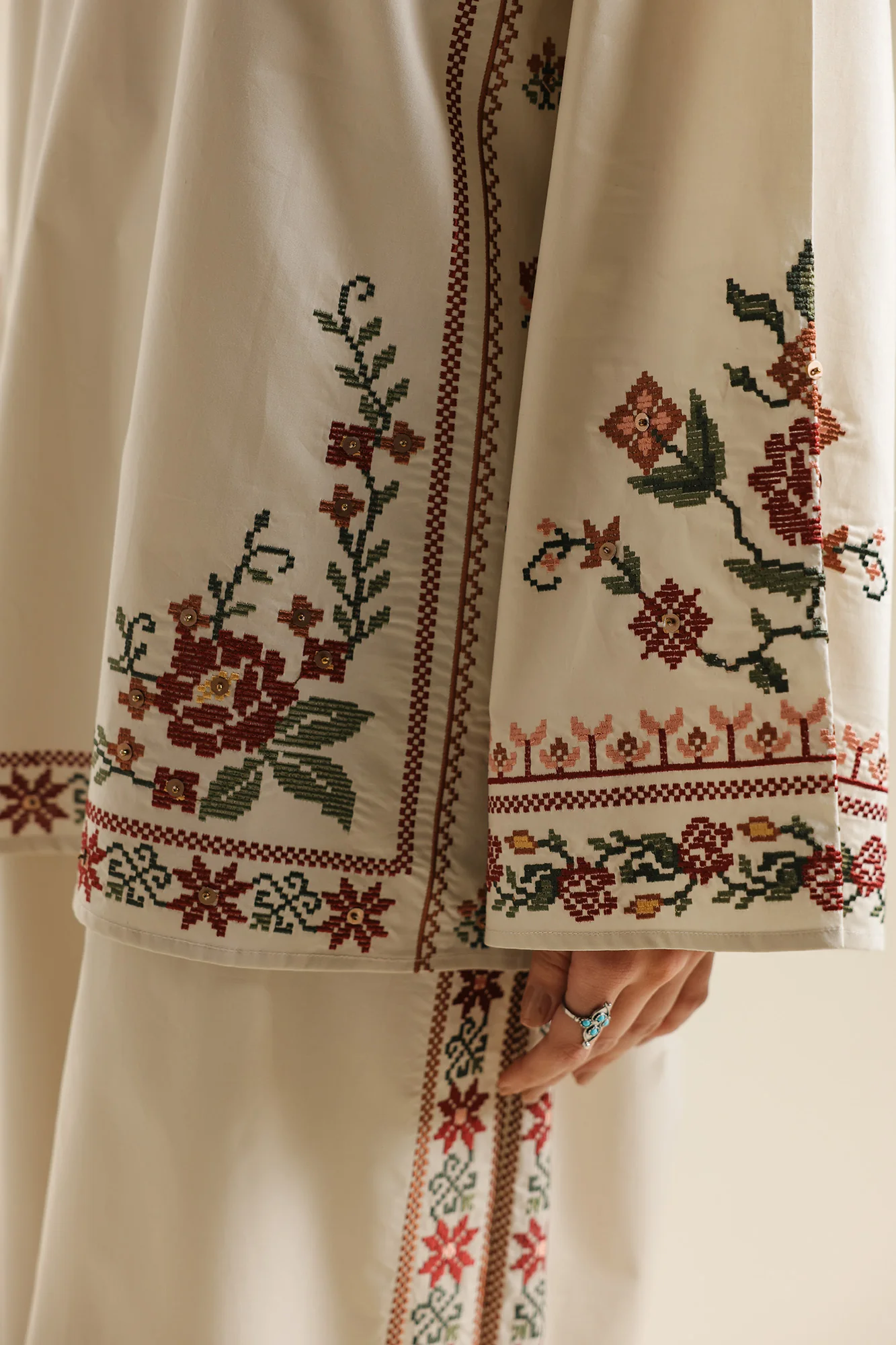 EMBROIDERED SUIT (E0779/119/006) - Image 5