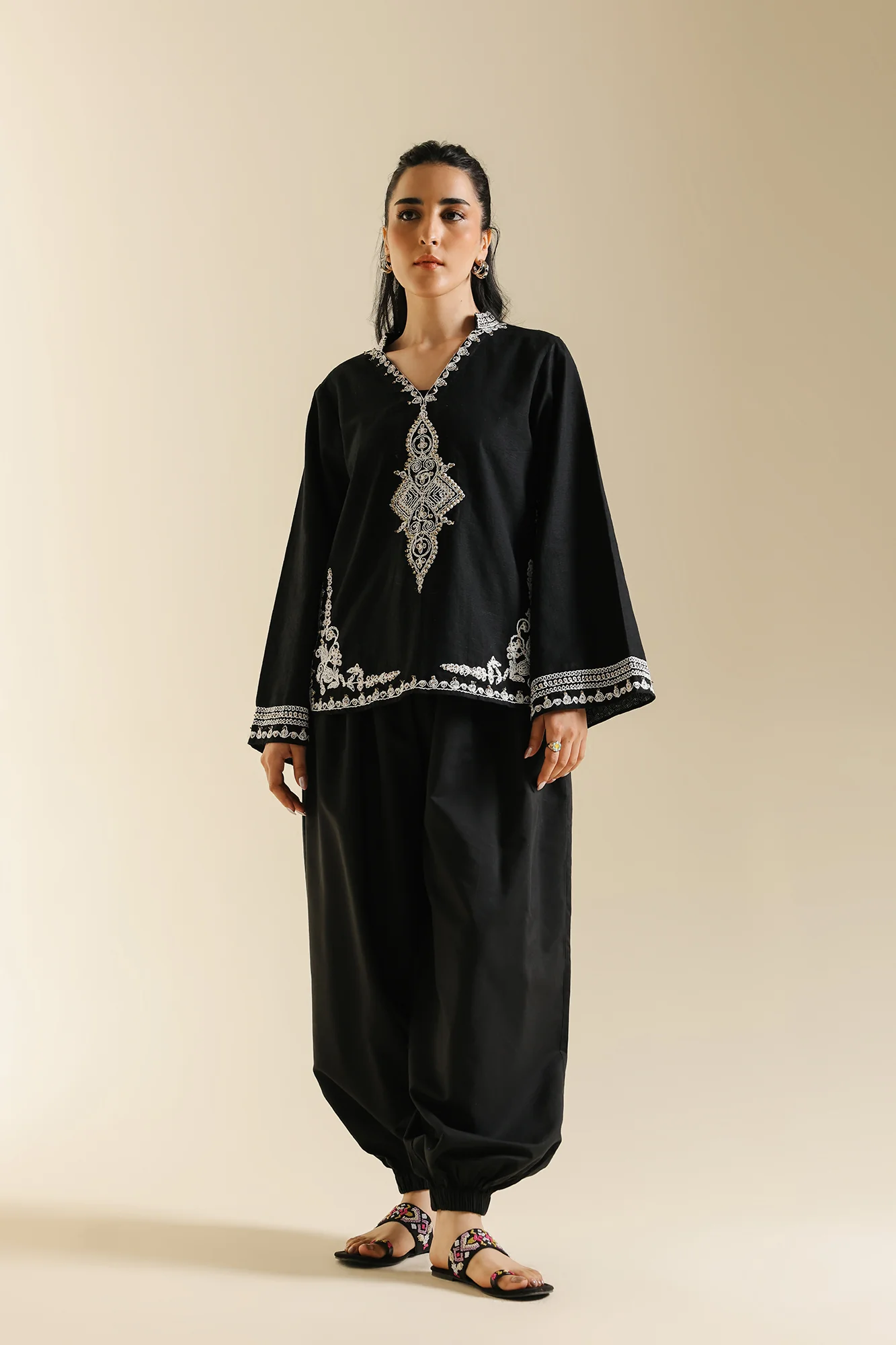 EMBROIDERED TOP (E0629/119/901) - Image 7