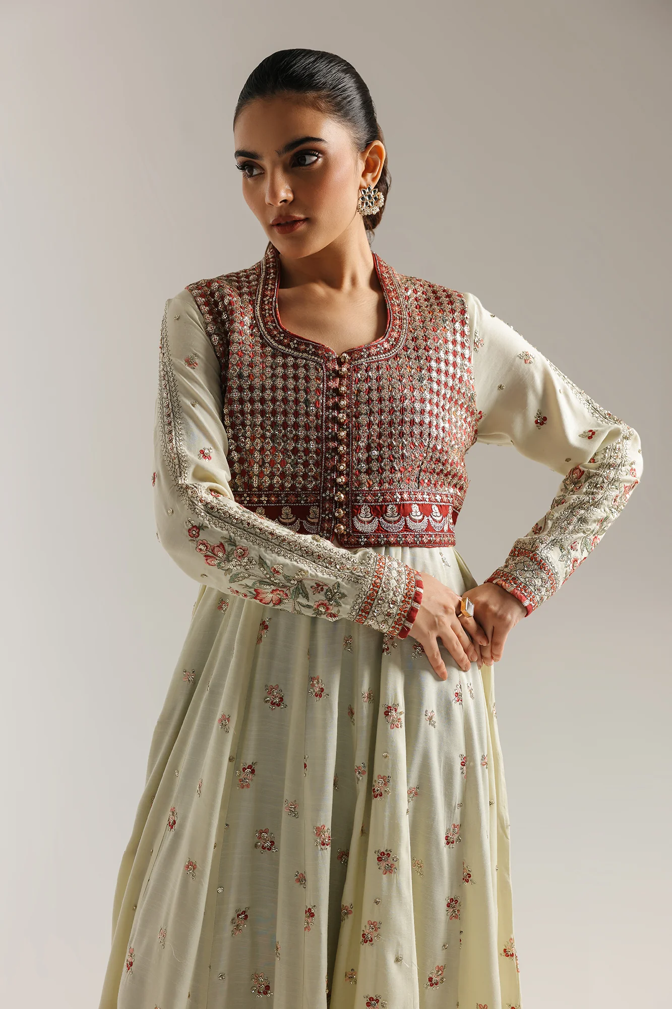 EMBROIDERED PISHWAS (E0826/104/130) - Image 4