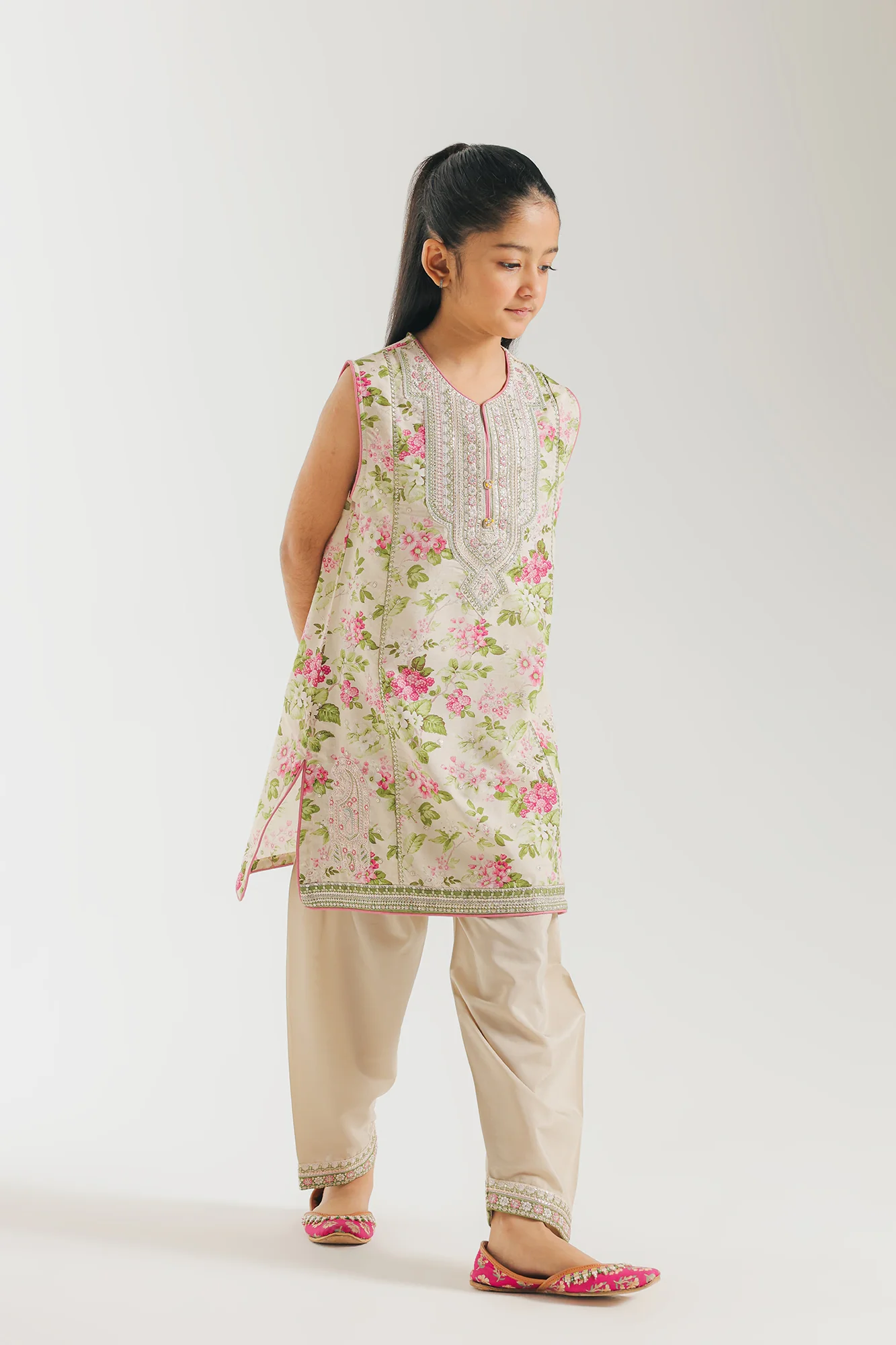 EMBROIDERED SUIT (E0935/404/004 E0935/304/004) - Image 5
