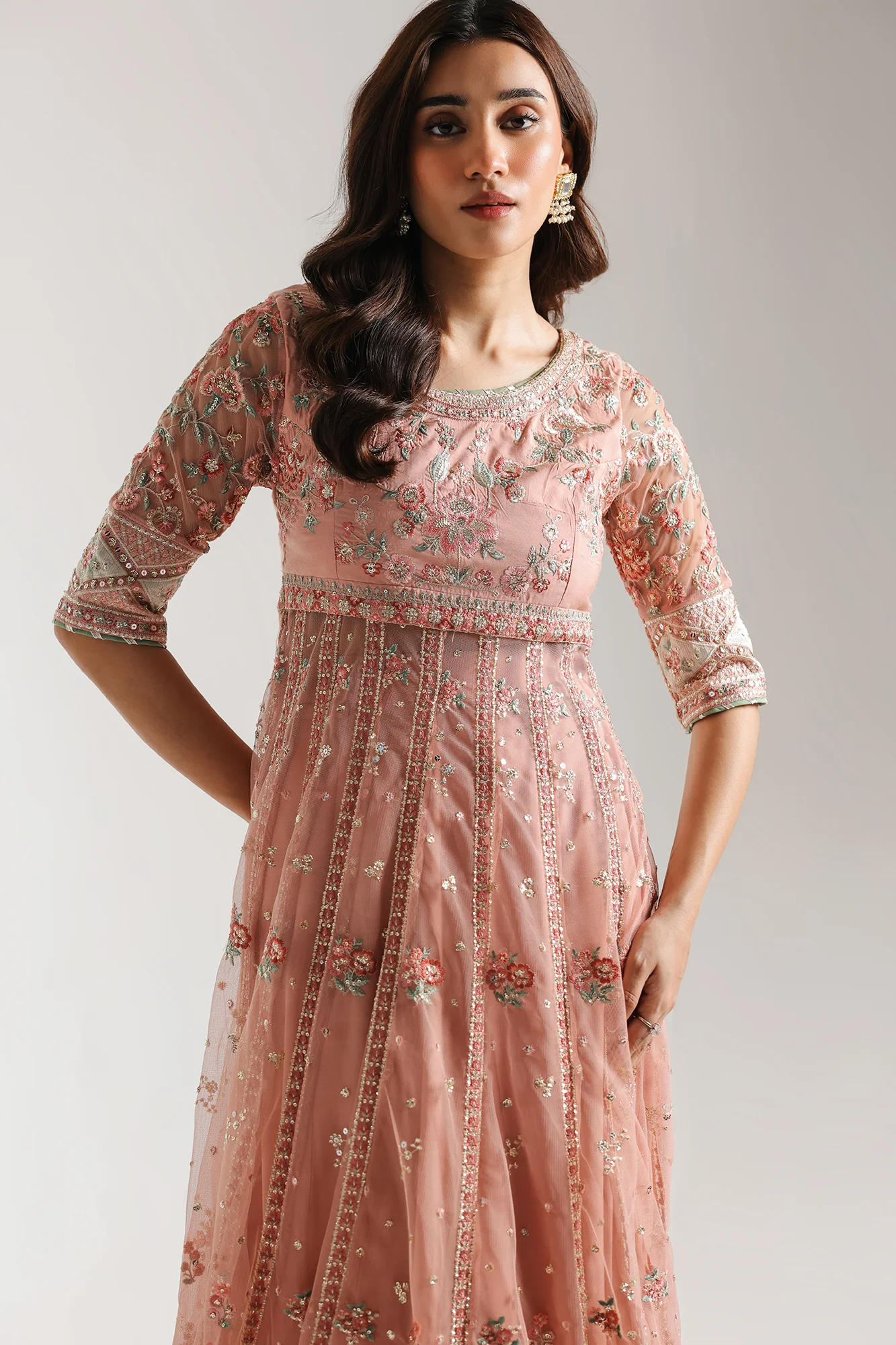 EMBROIDERED SUIT (E0958/104/314)