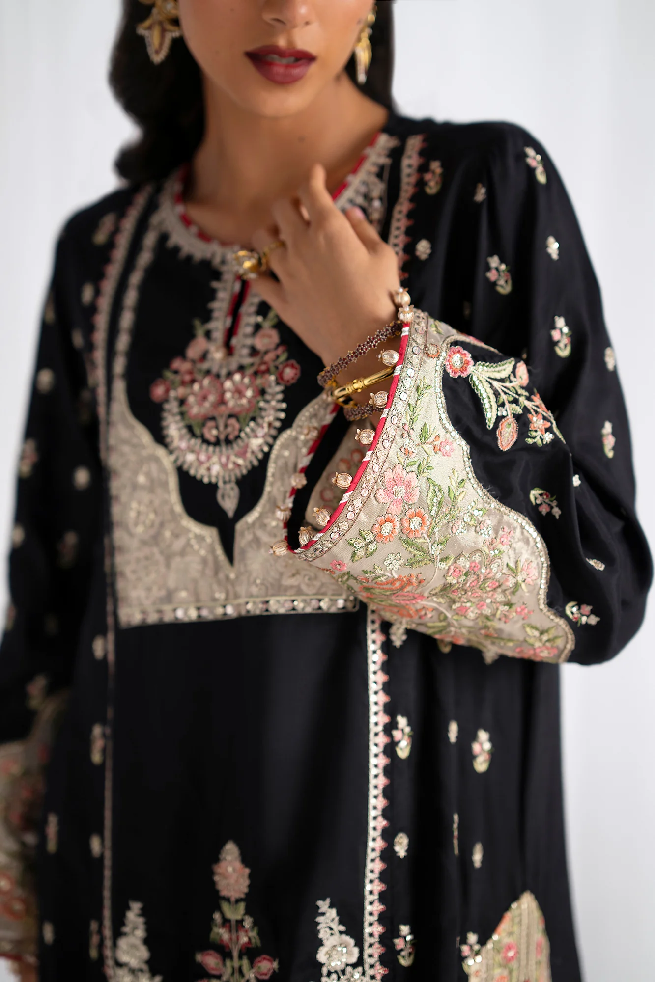 EMBROIDERED SUIT (E0970/104/901) - Image 6