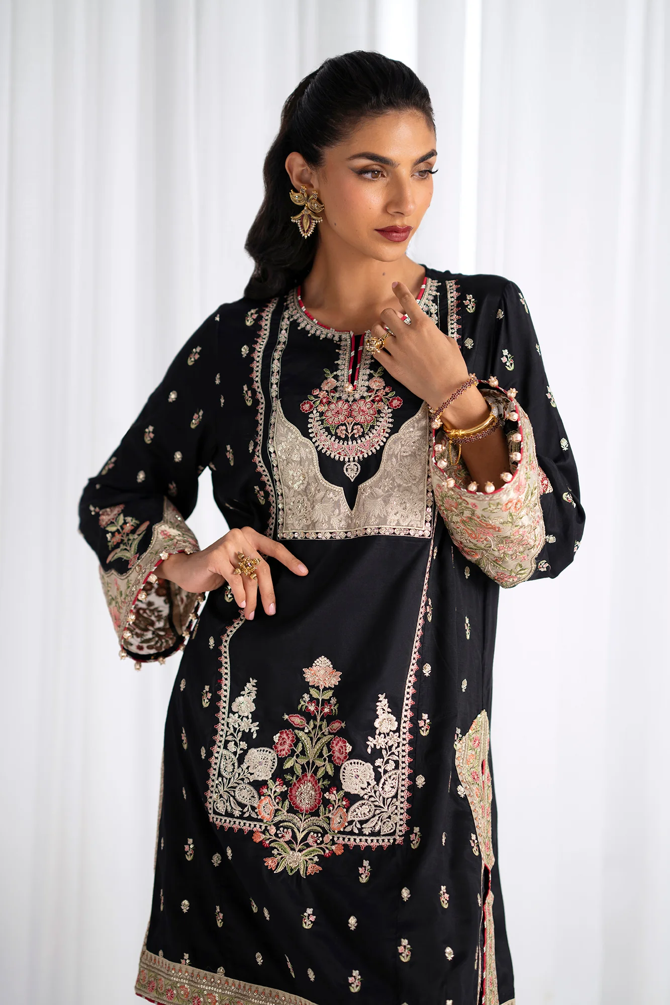 EMBROIDERED SUIT (E0970/104/901) - Image 8
