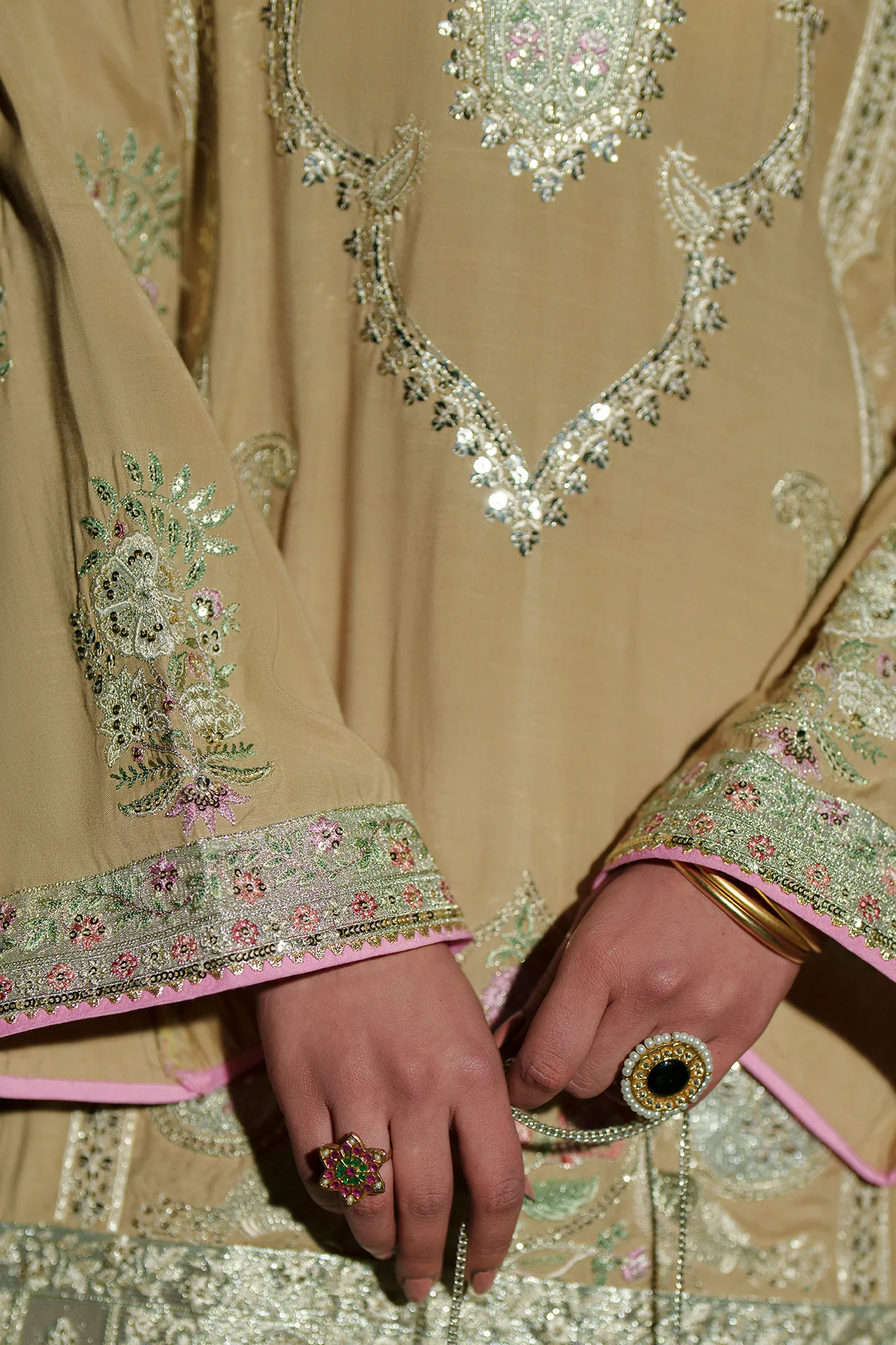 EMBROIDERED SUIT (E1020/104/114) - Image 6