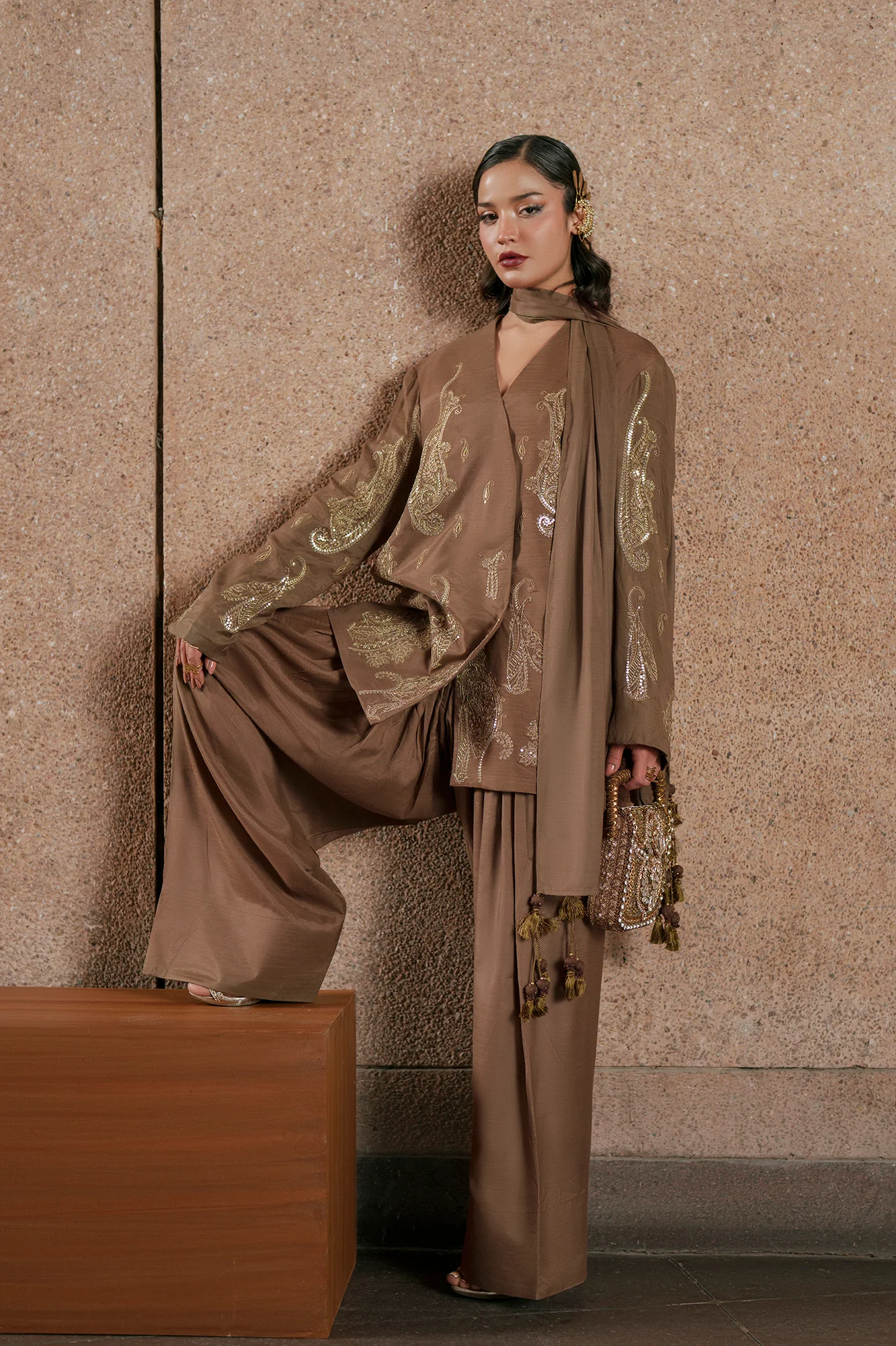 EMBROIDERED SUIT (E1049/104/118) - Image 7