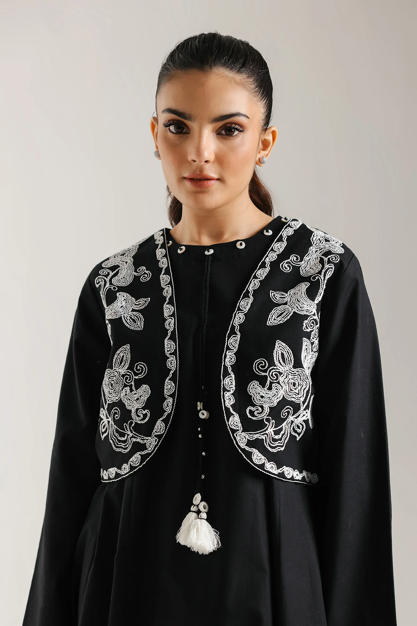 EMBROIDERED DRESS (E6944/102/901) - Image 4