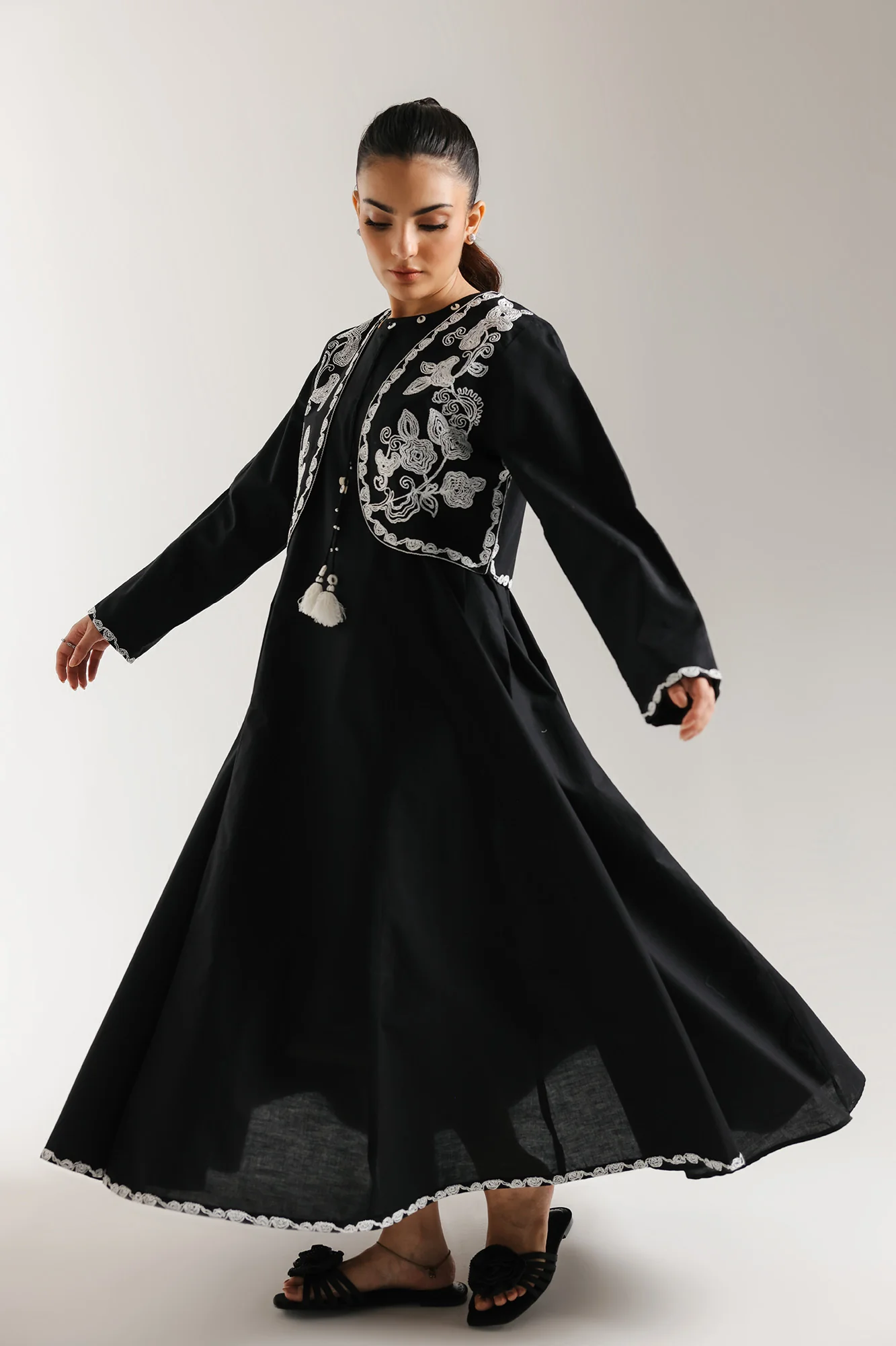 EMBROIDERED DRESS (E6944/102/901) - Image 5