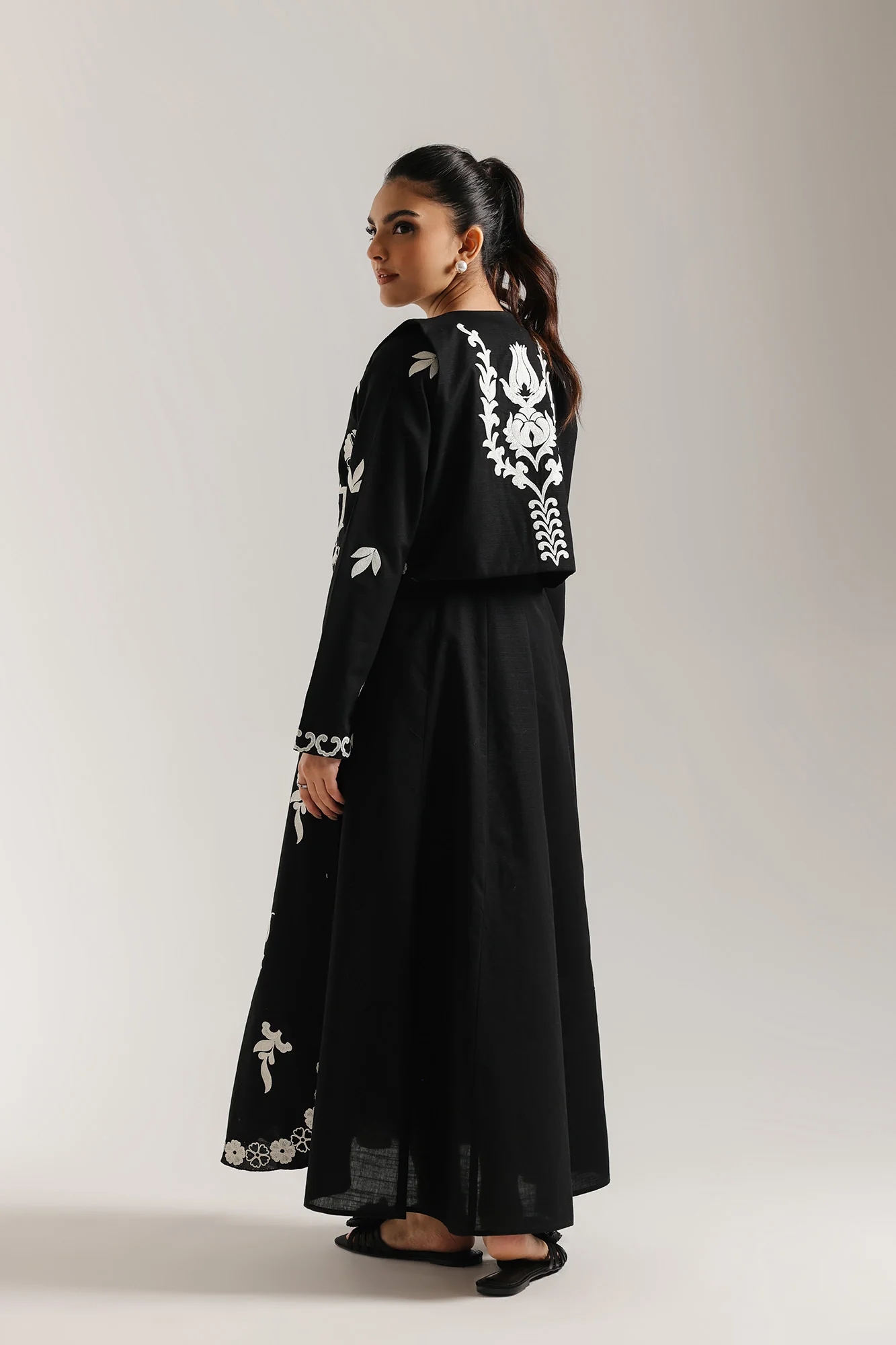 EMBROIDERED DRESS (E6960/102/902) - Image 3