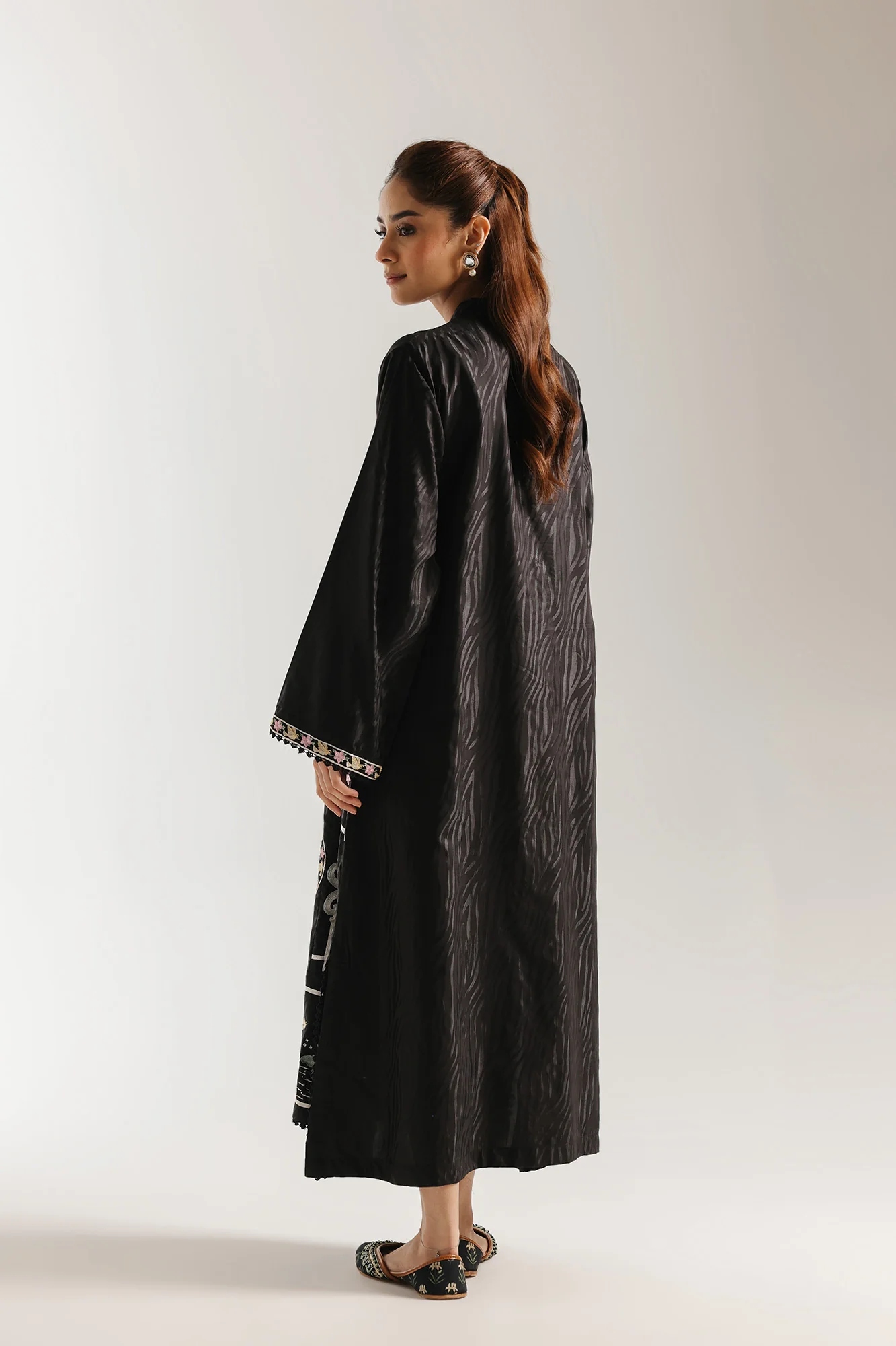 EMBROIDERED KAFTAN (E7702/102/902) - Image 4