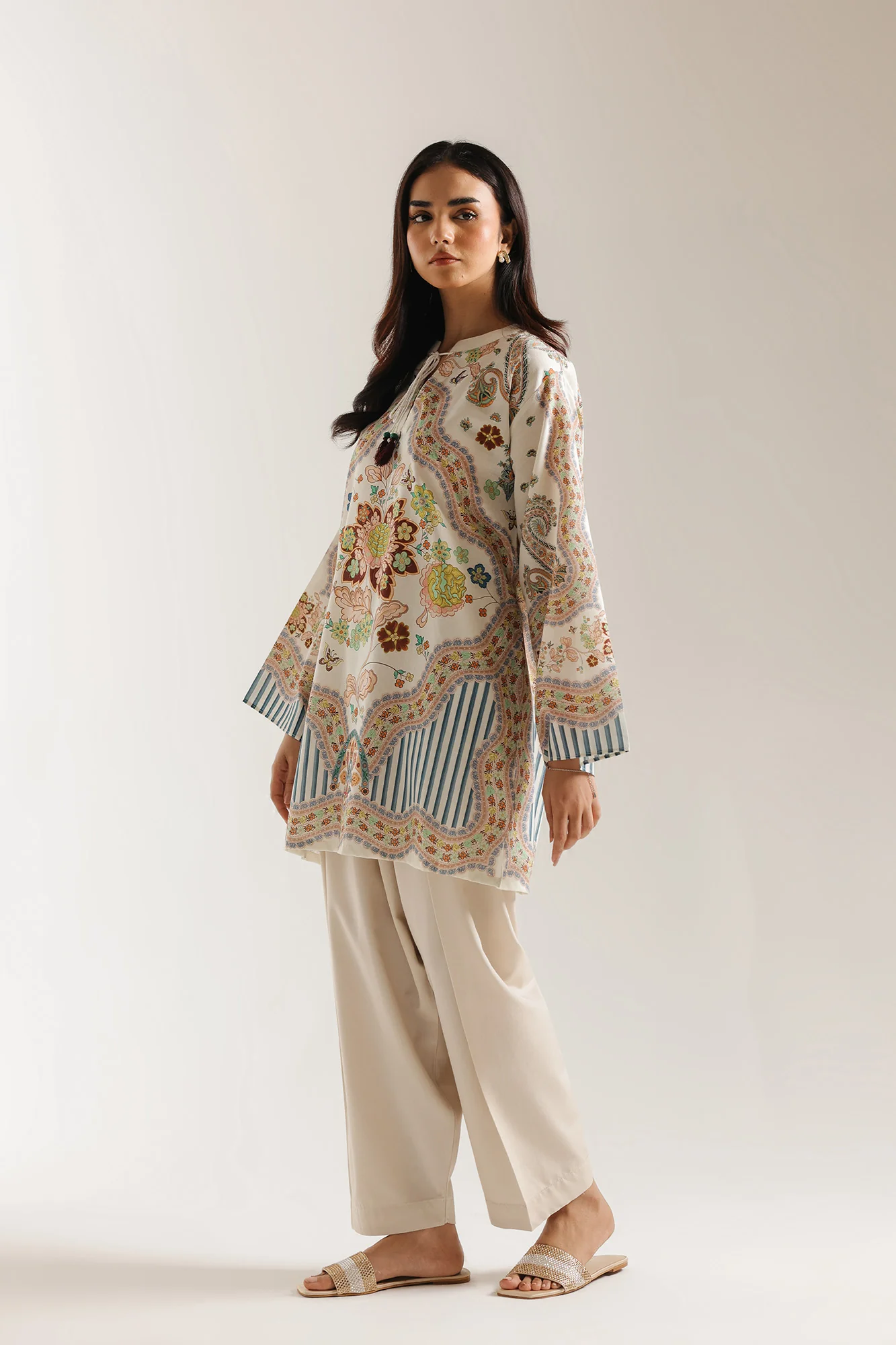 PRINTED KURTI (E7901/102/722) - Image 3