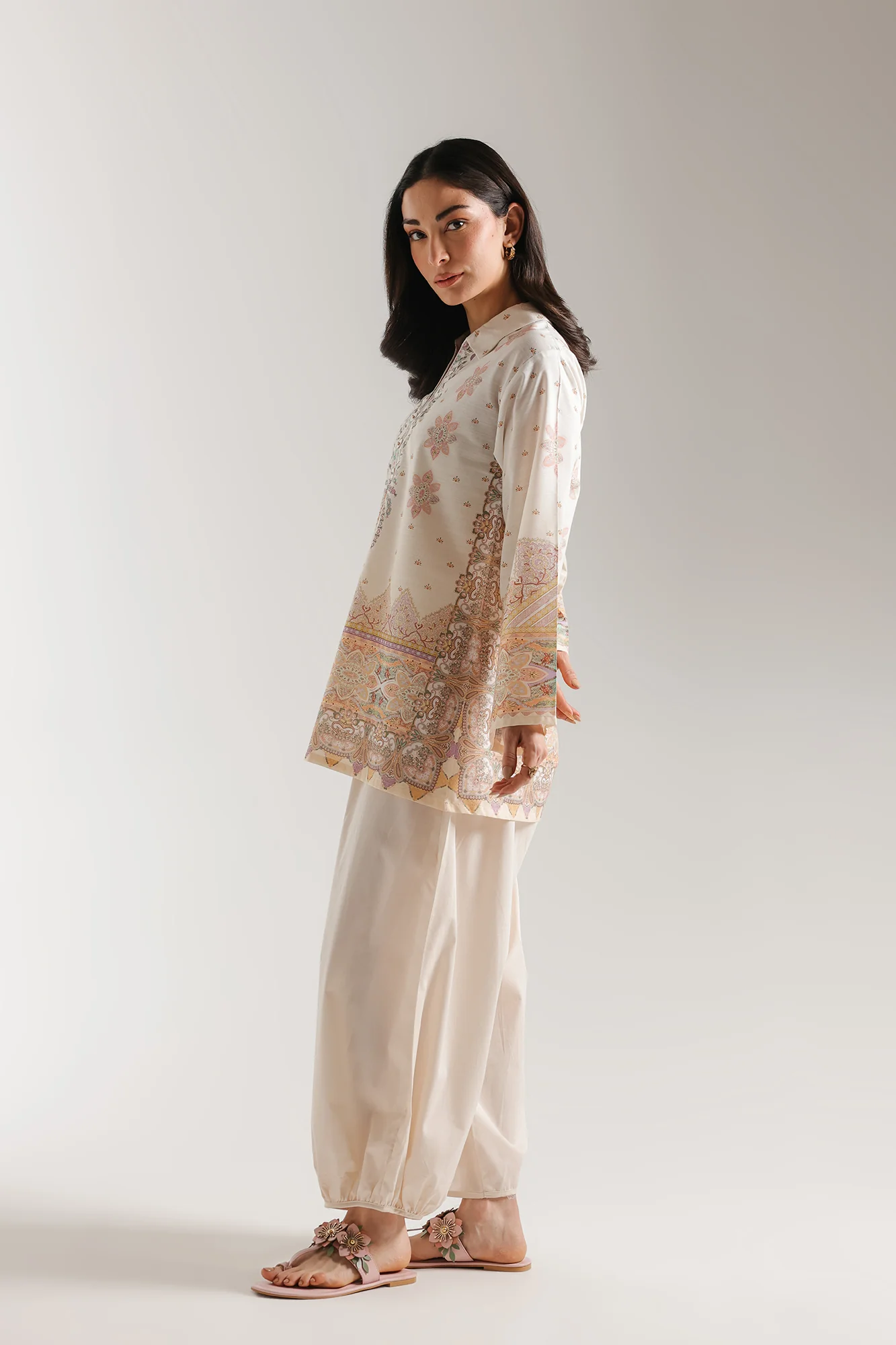 PRINTED KURTI (E8371/102/004) - Image 3