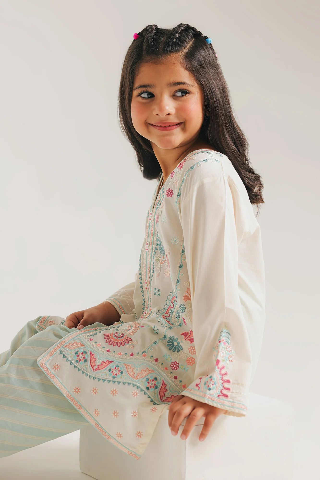 EMBROIDERED SUIT (E1521/402/005 E1521/302/005) - Image 7