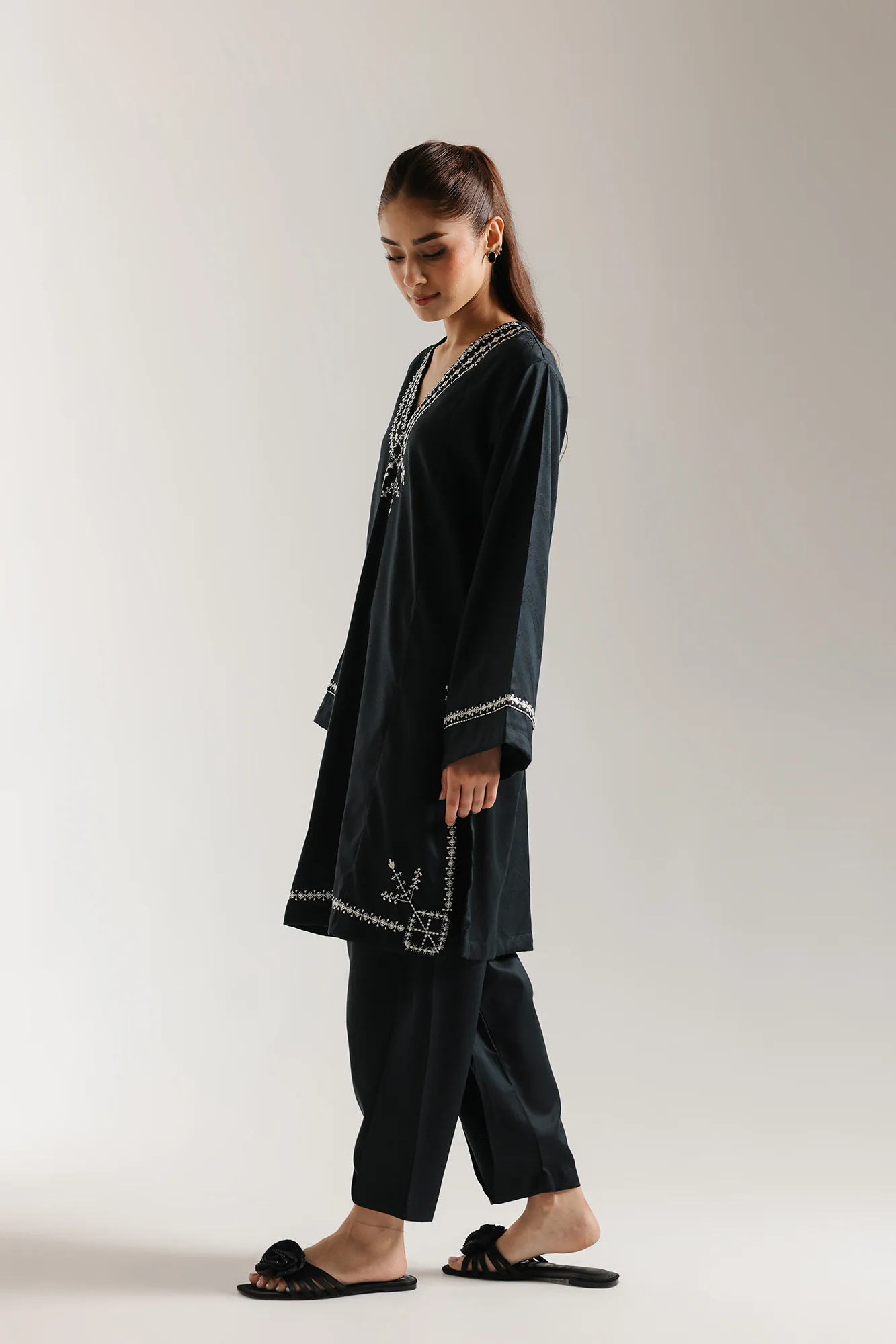 EMBROIDERED SUIT (E7234/102/902) - Image 3