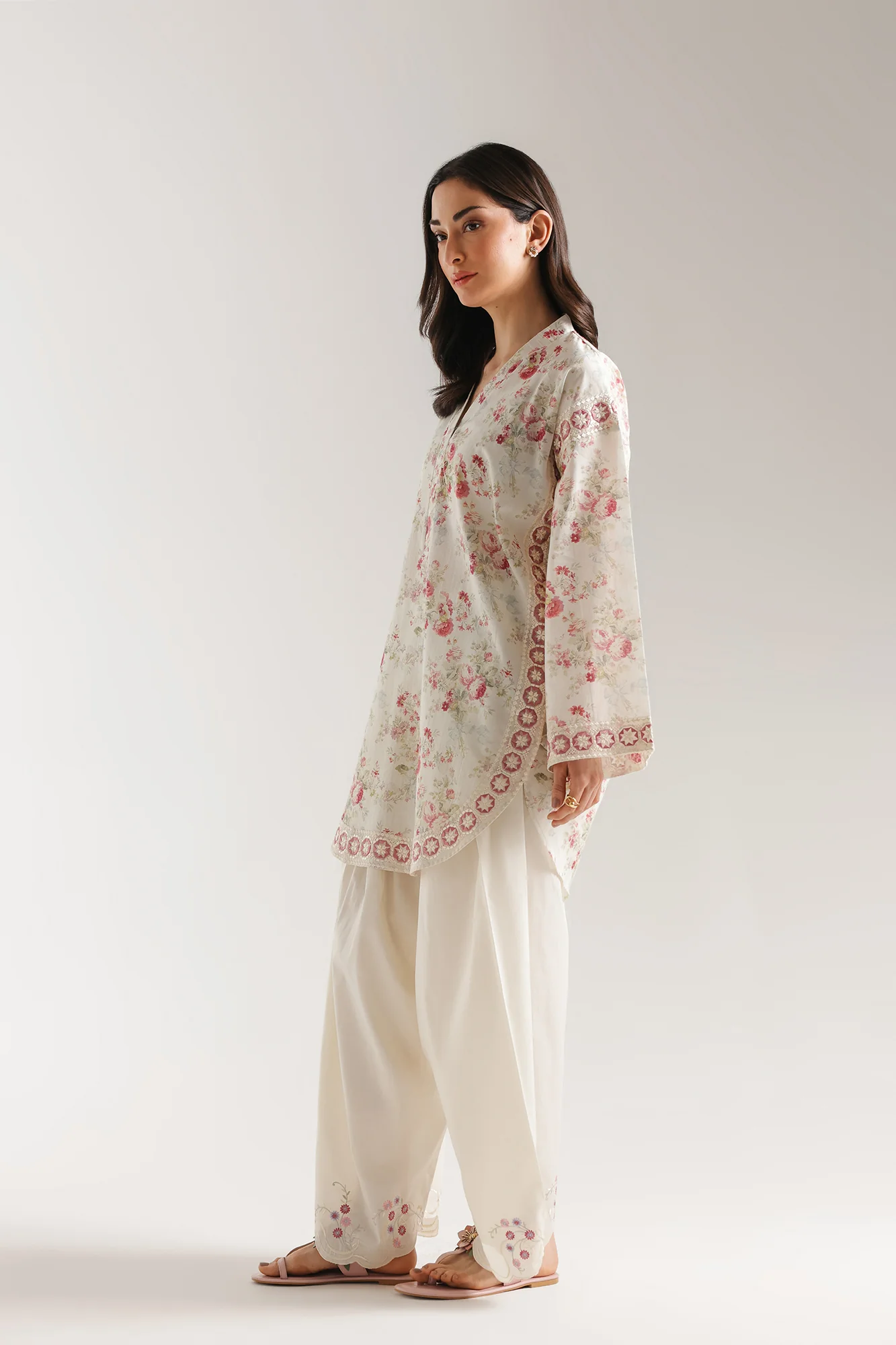 EMBROIDERED SUIT (E7712/102/005) - Image 3