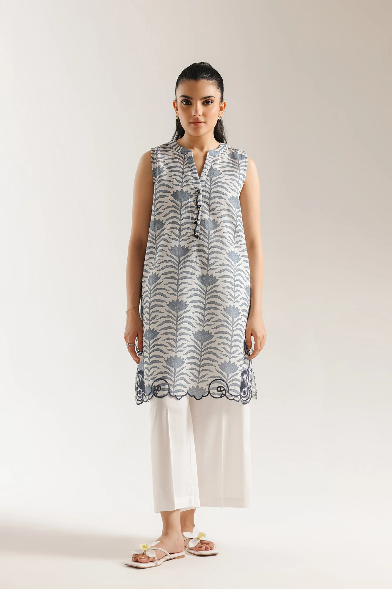 EMBROIDERED SHIRT (E7738/102/003) - Image 2