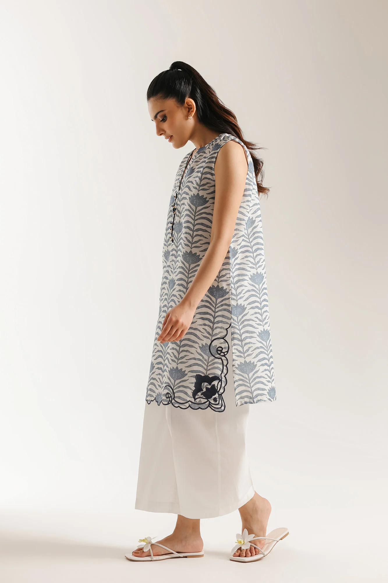 EMBROIDERED SHIRT (E7738/102/003) - Image 3