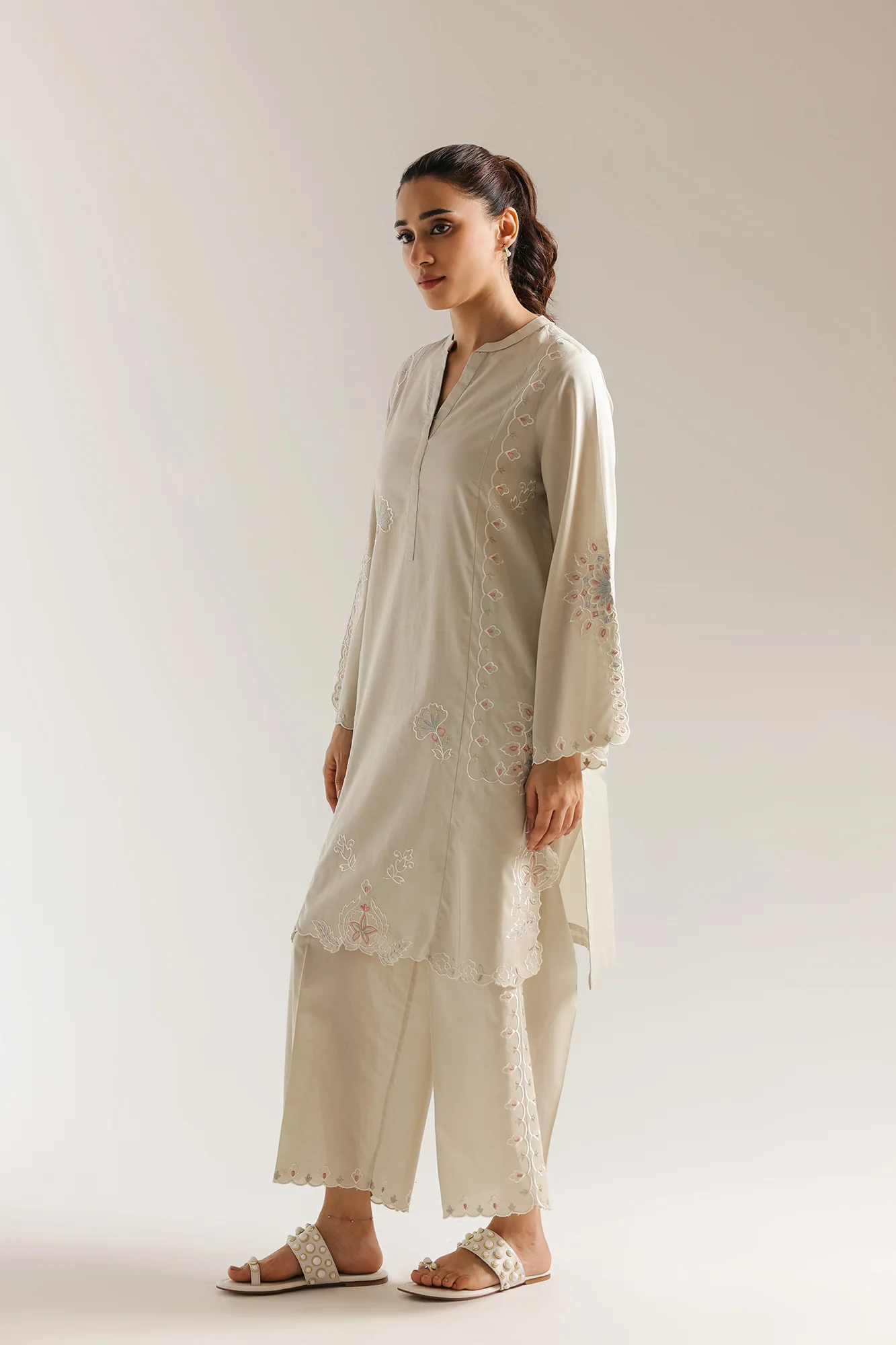 EMBROIDERED SUIT (E7786/102/817) - Image 2