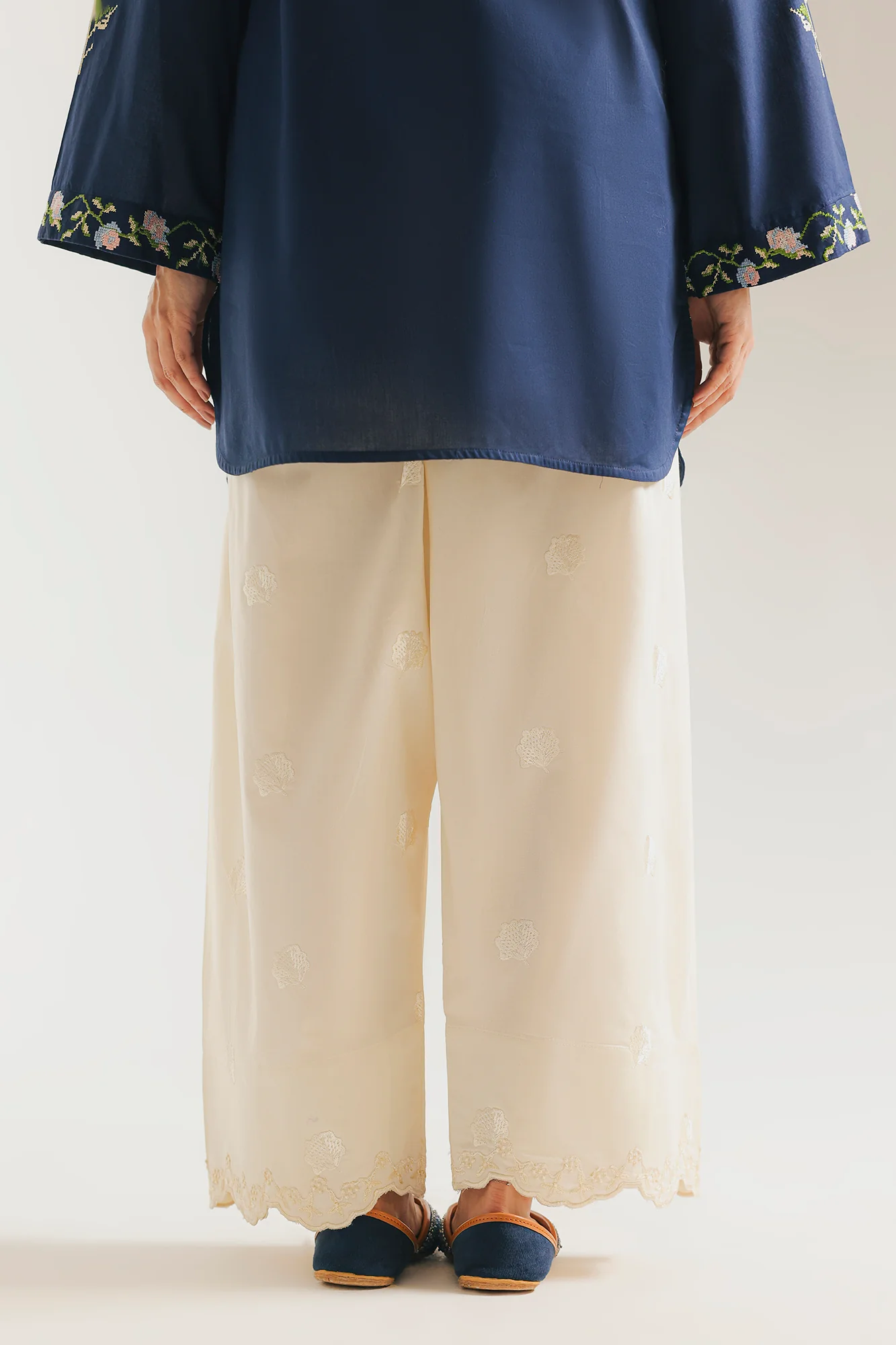 TROUSER (E7741/102/002) - Image 3