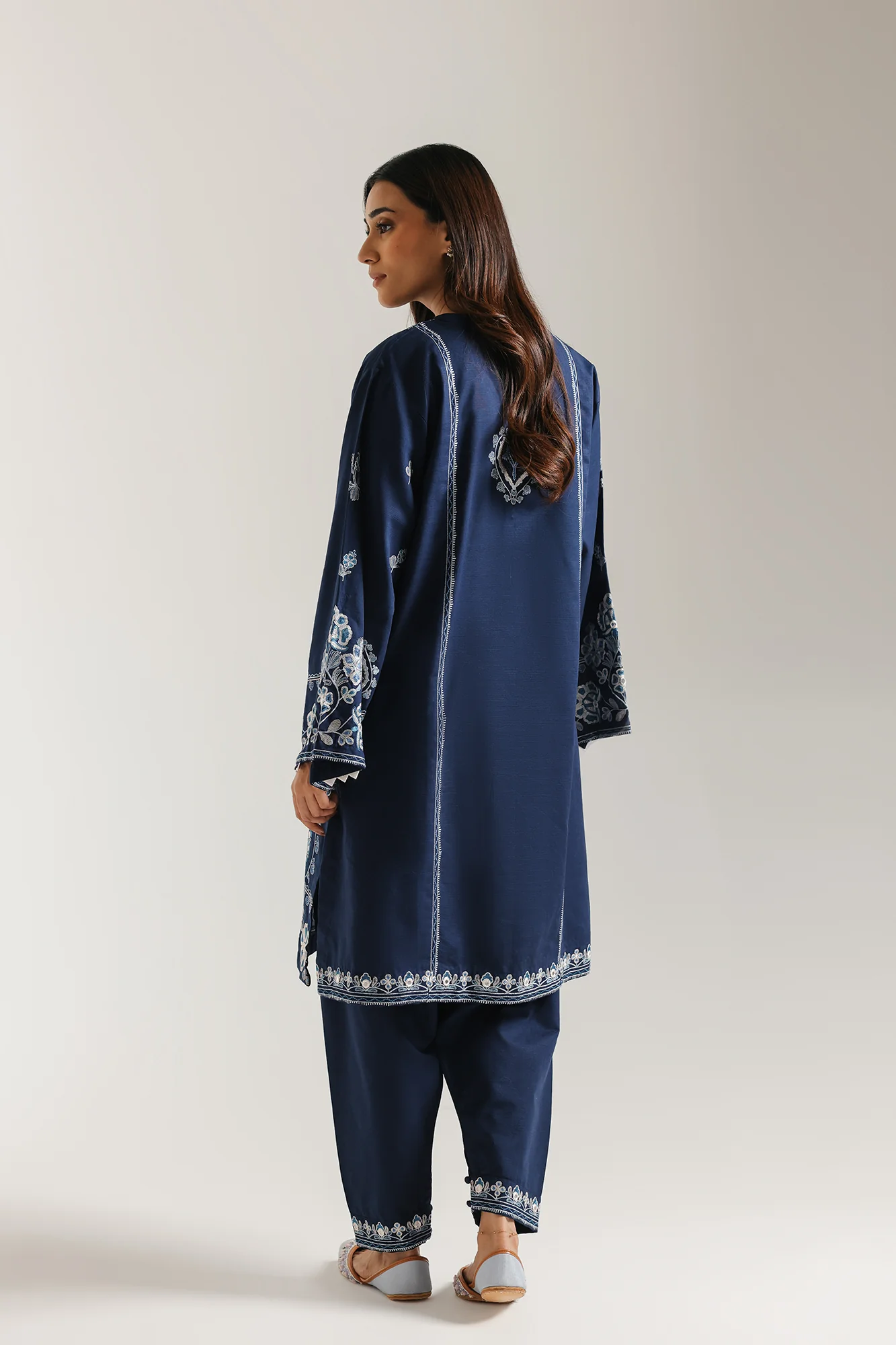 EMBROIDERED SUIT (E3600/103/626) - Image 4
