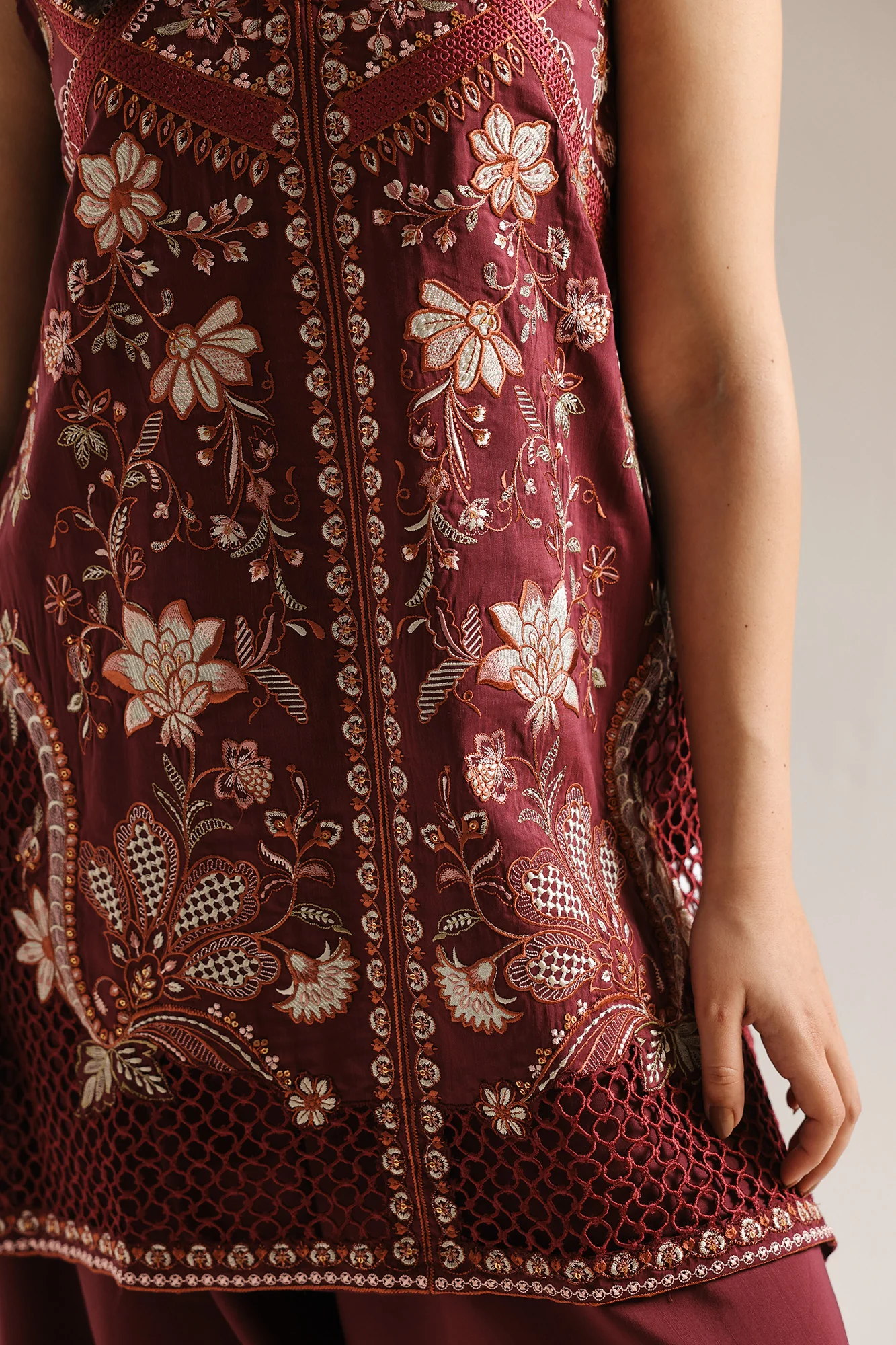 EMBROIDERED SUIT (E4094/103/402) - Image 12