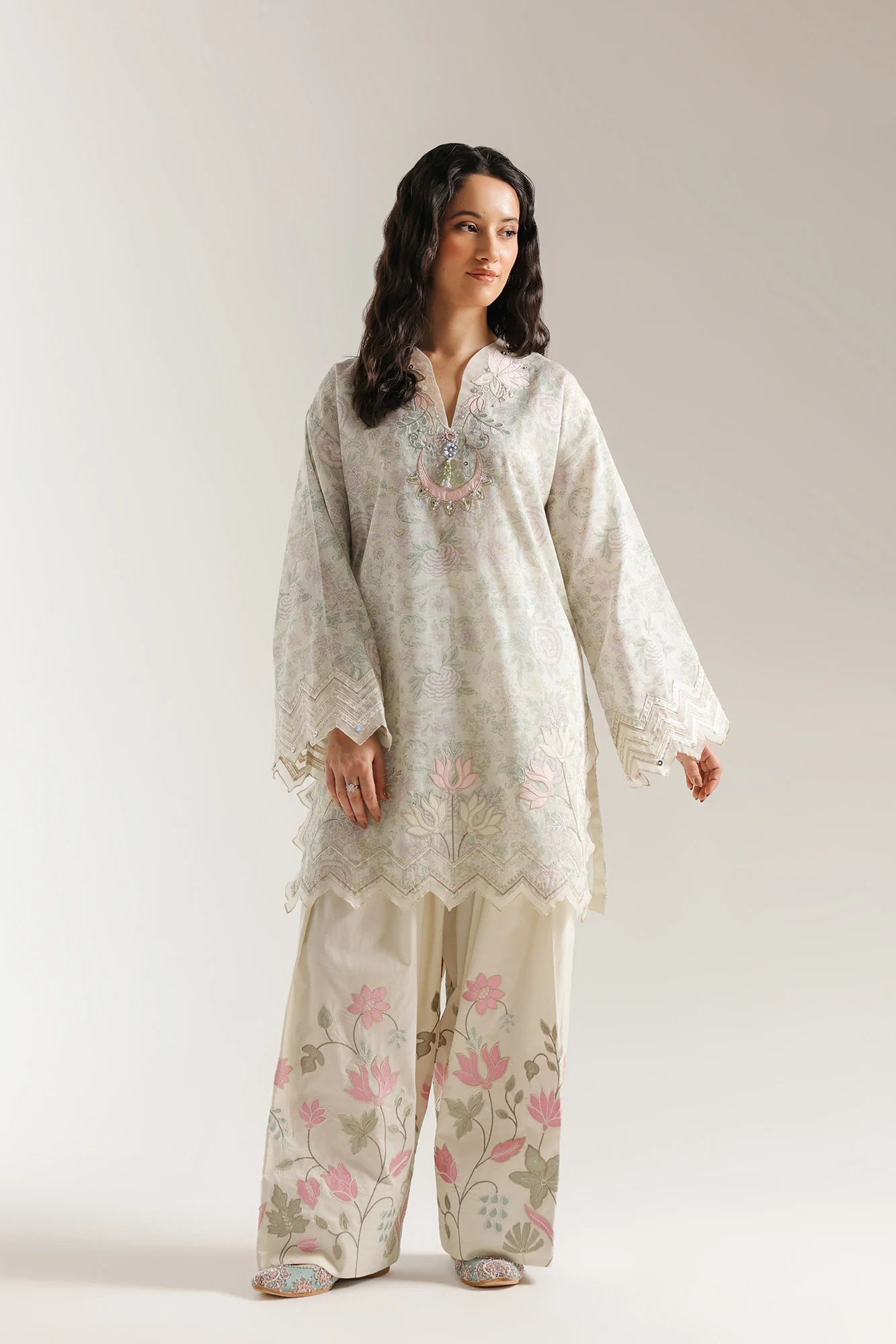EMBROIDERED SUIT (E4099/103/002) - Image 4