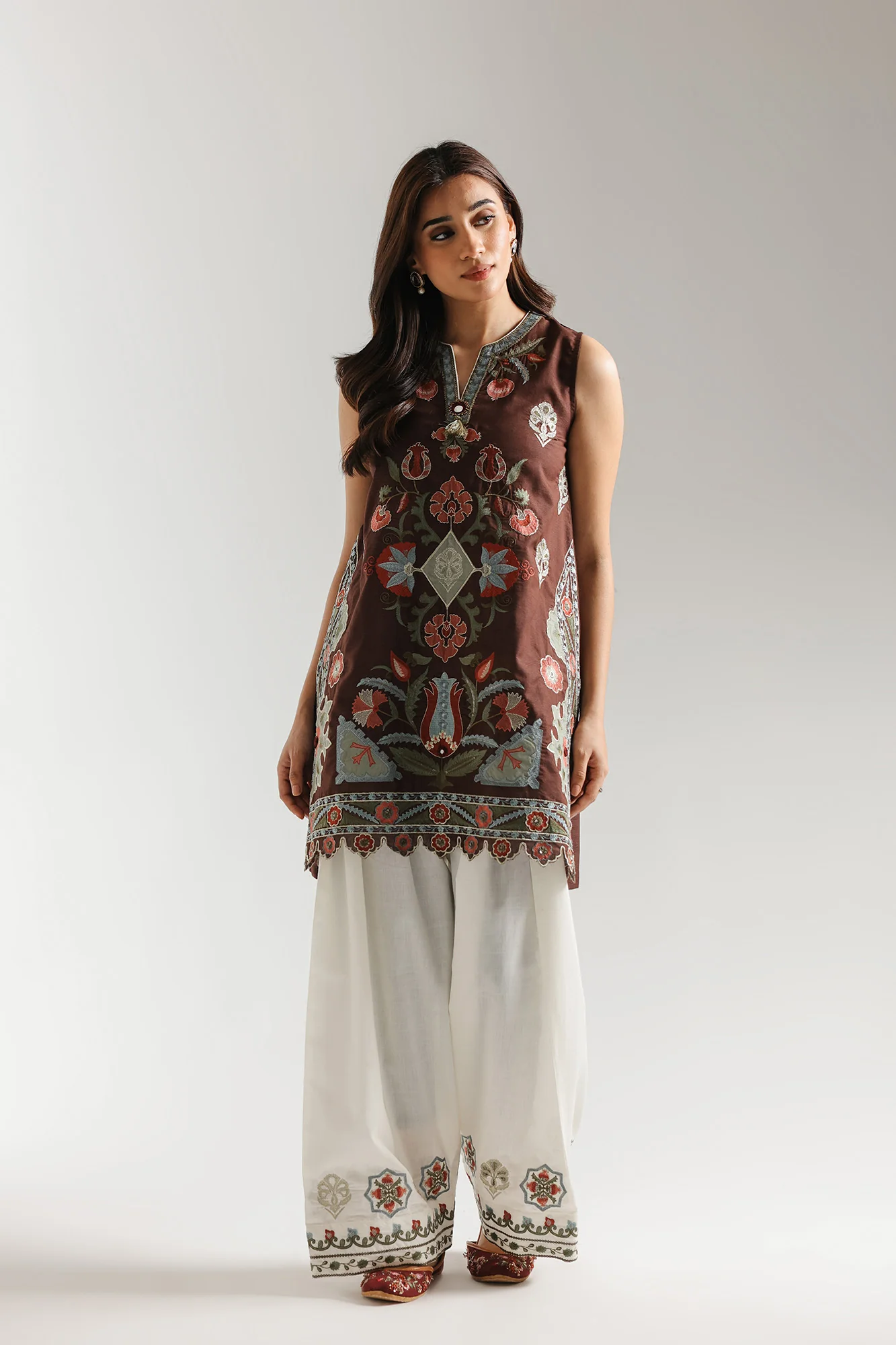 EMBROIDERED SUIT (E4129/103/801) - Image 3