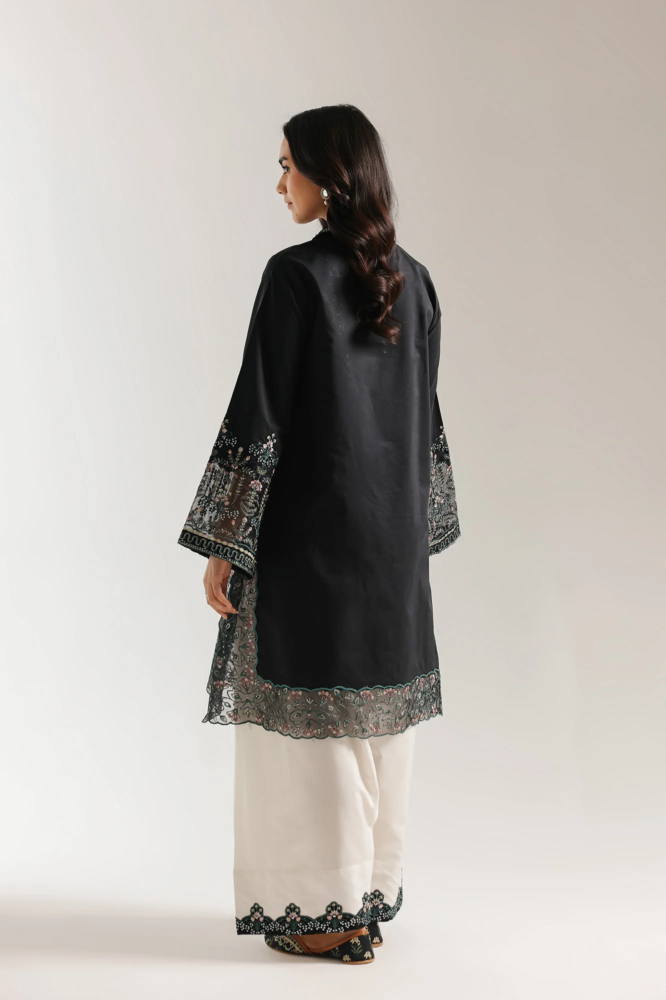 EMBROIDERED SUIT (E4142/103/901) - Image 4