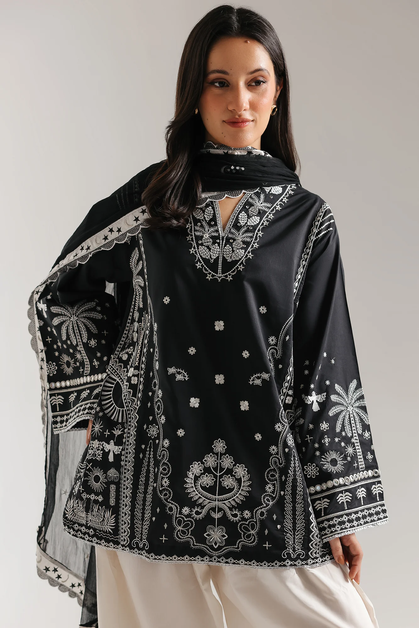 EMBROIDERED SUIT (E4150/103/901) - Image 5