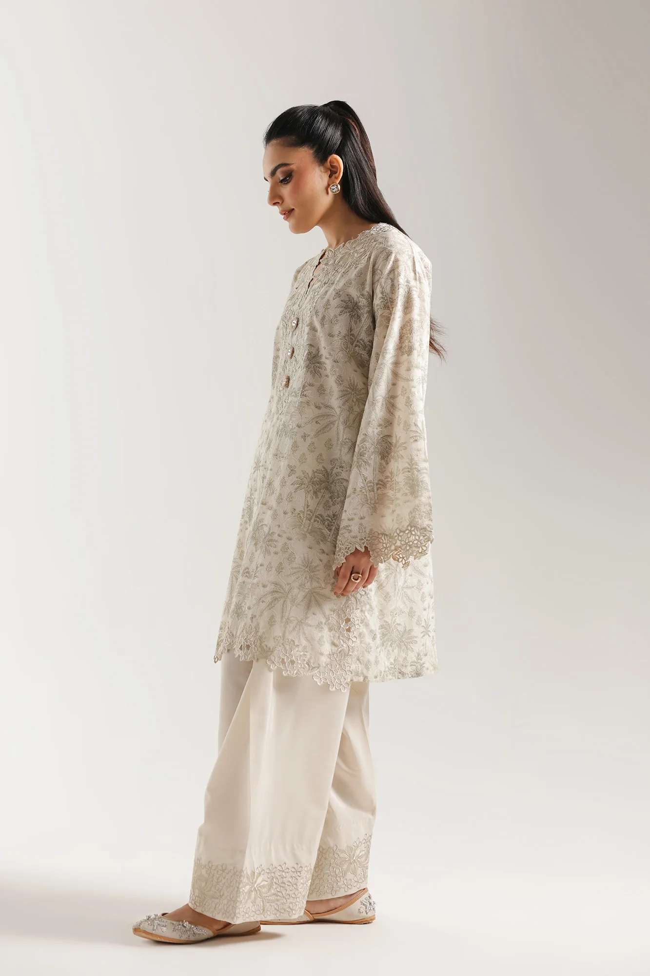 EMBROIDERED SUIT (E4190/103/006) - Image 3