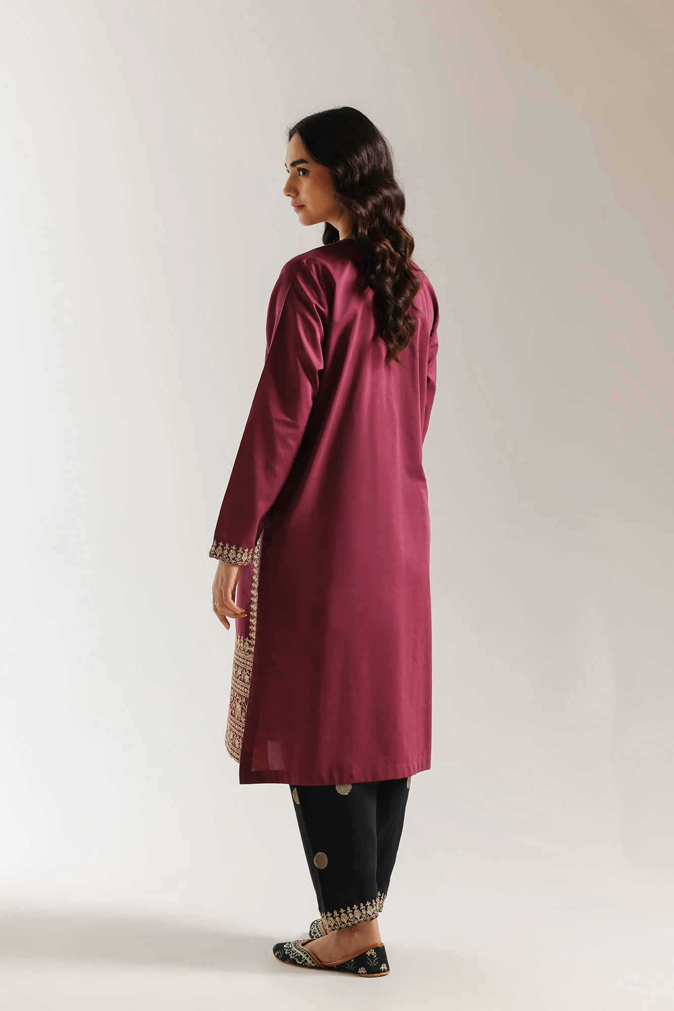 EMBROIDERED SUIT (E4224/103/402) - Image 3