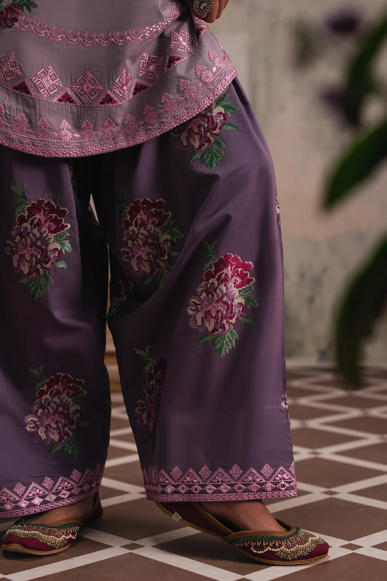 EMBROIDERED SUIT (E4228/103/513) - Image 6