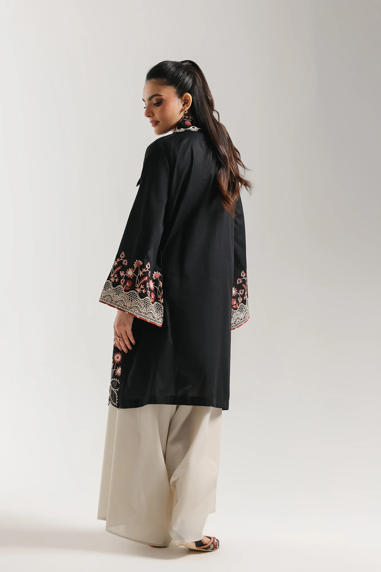 EMBROIDERED SUIT (E4284/103/901) - Image 3