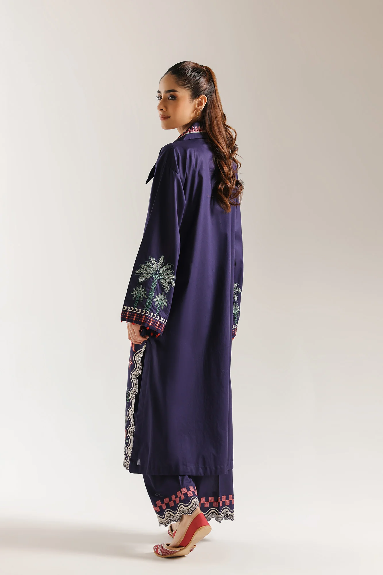 EMBROIDERED SUIT (E4298/103/624) - Image 4