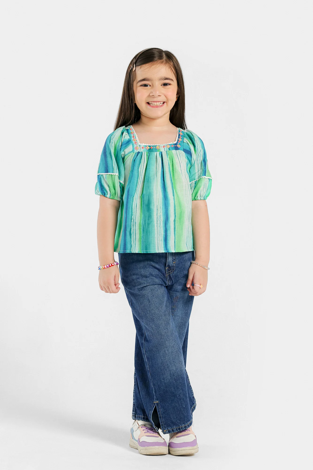 EMBROIDERED TOP (E1064/301/607)