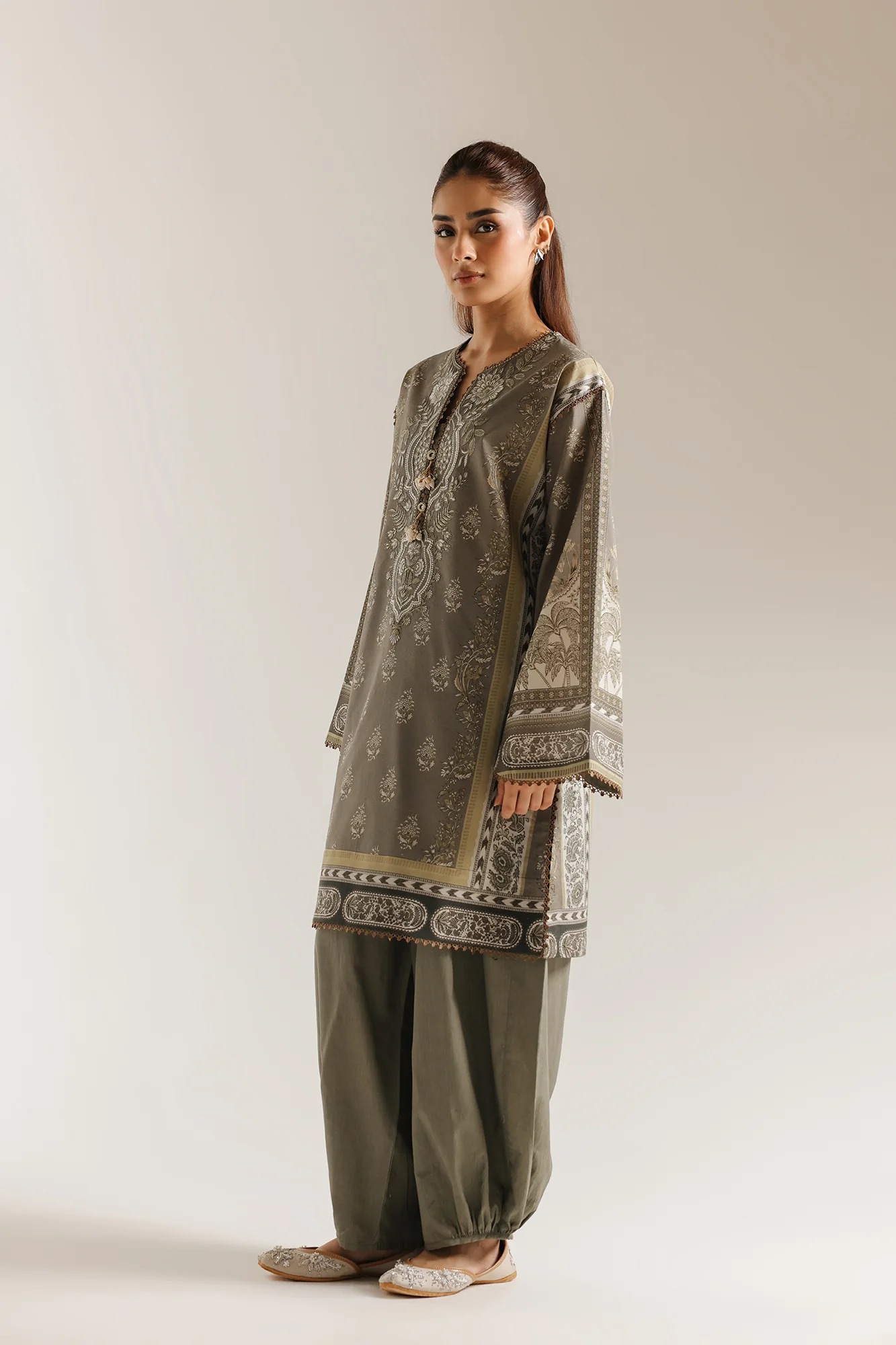 EMBROIDERED SUIT (E1006/203/119) - Image 2