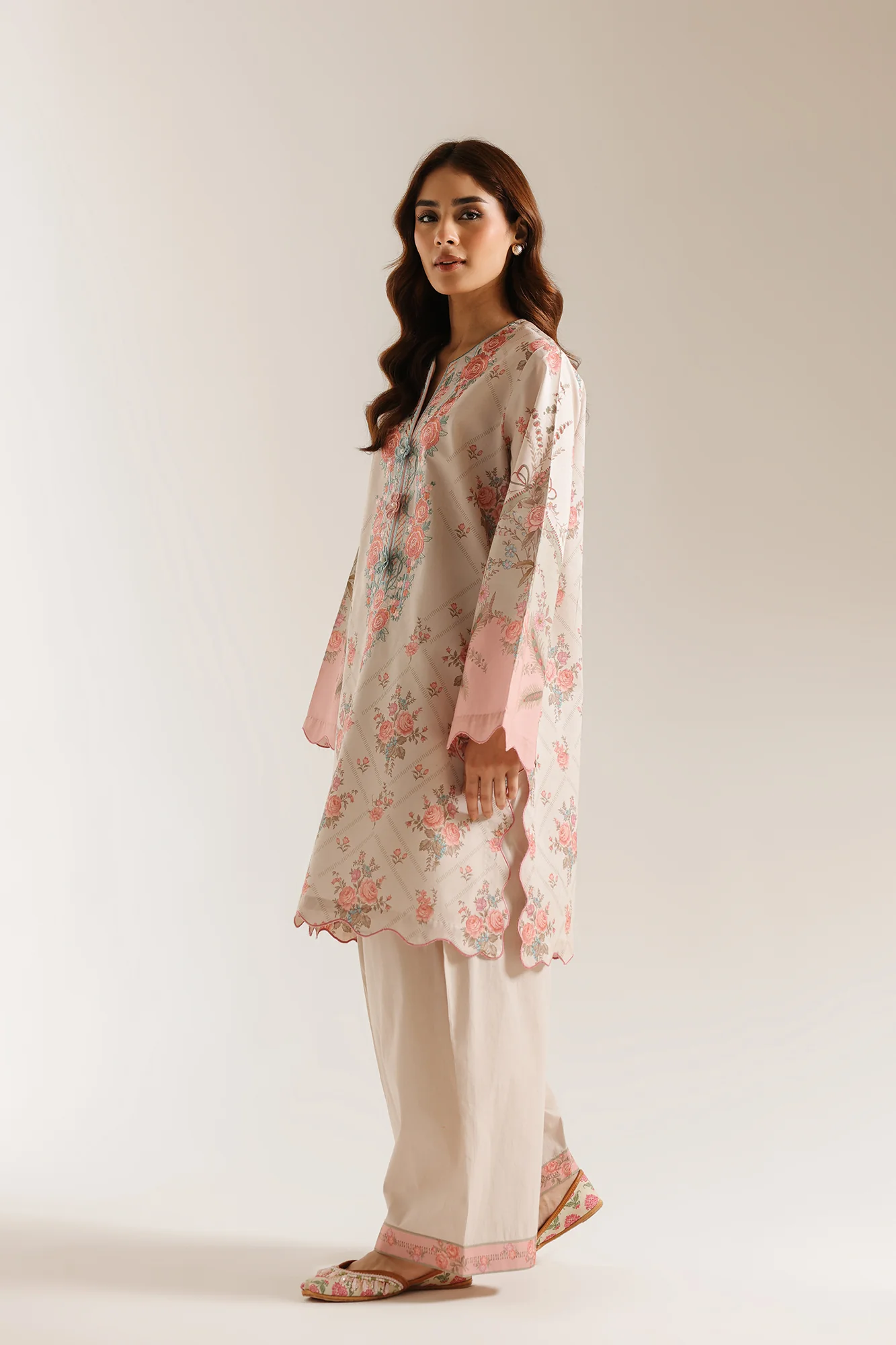 EMBROIDERED SUIT (E1018/203/330) - Image 3