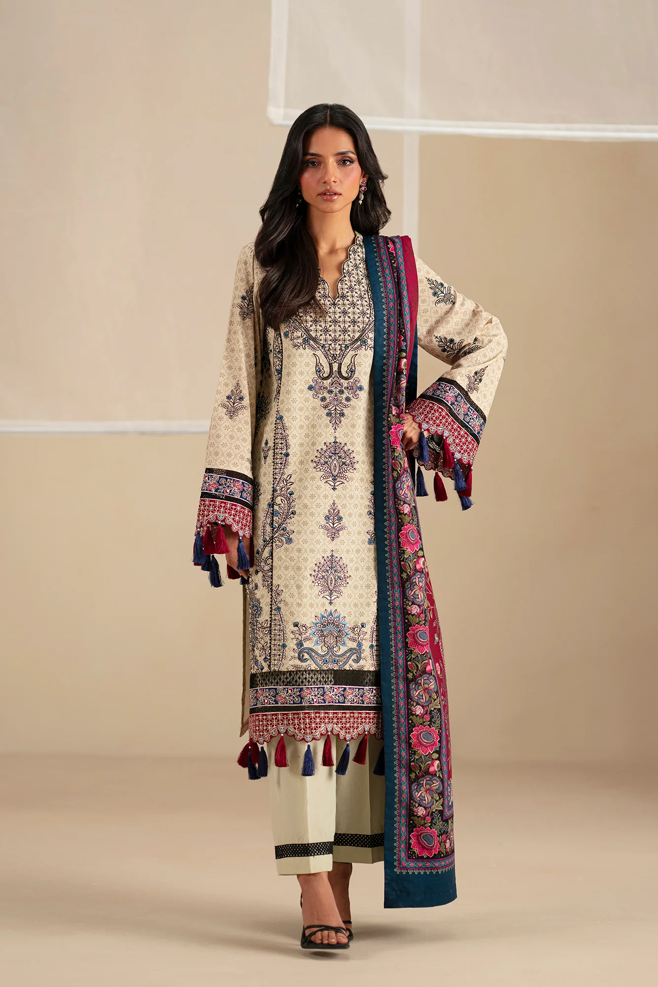 EMBROIDERED SUIT (E0797/203/112) - Image 2