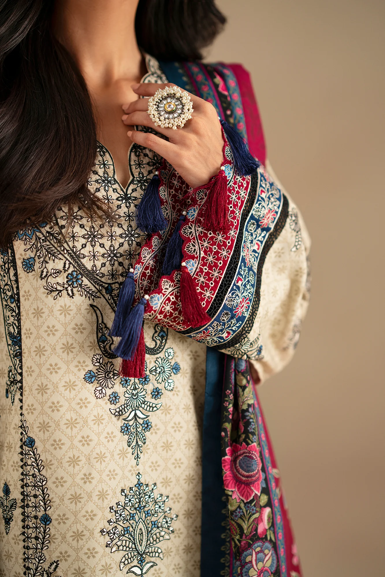 EMBROIDERED SUIT (E0797/203/112) - Image 4