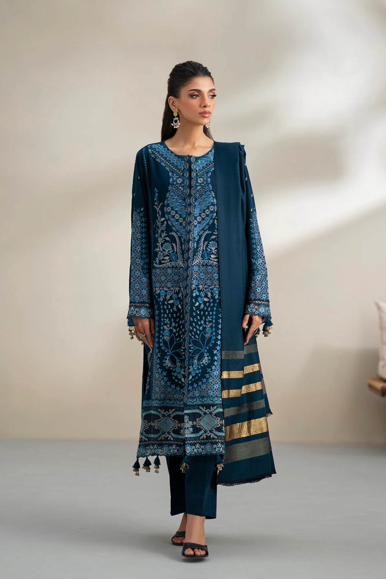 EMBROIDERED SUIT (E0806/203/602) - Image 2