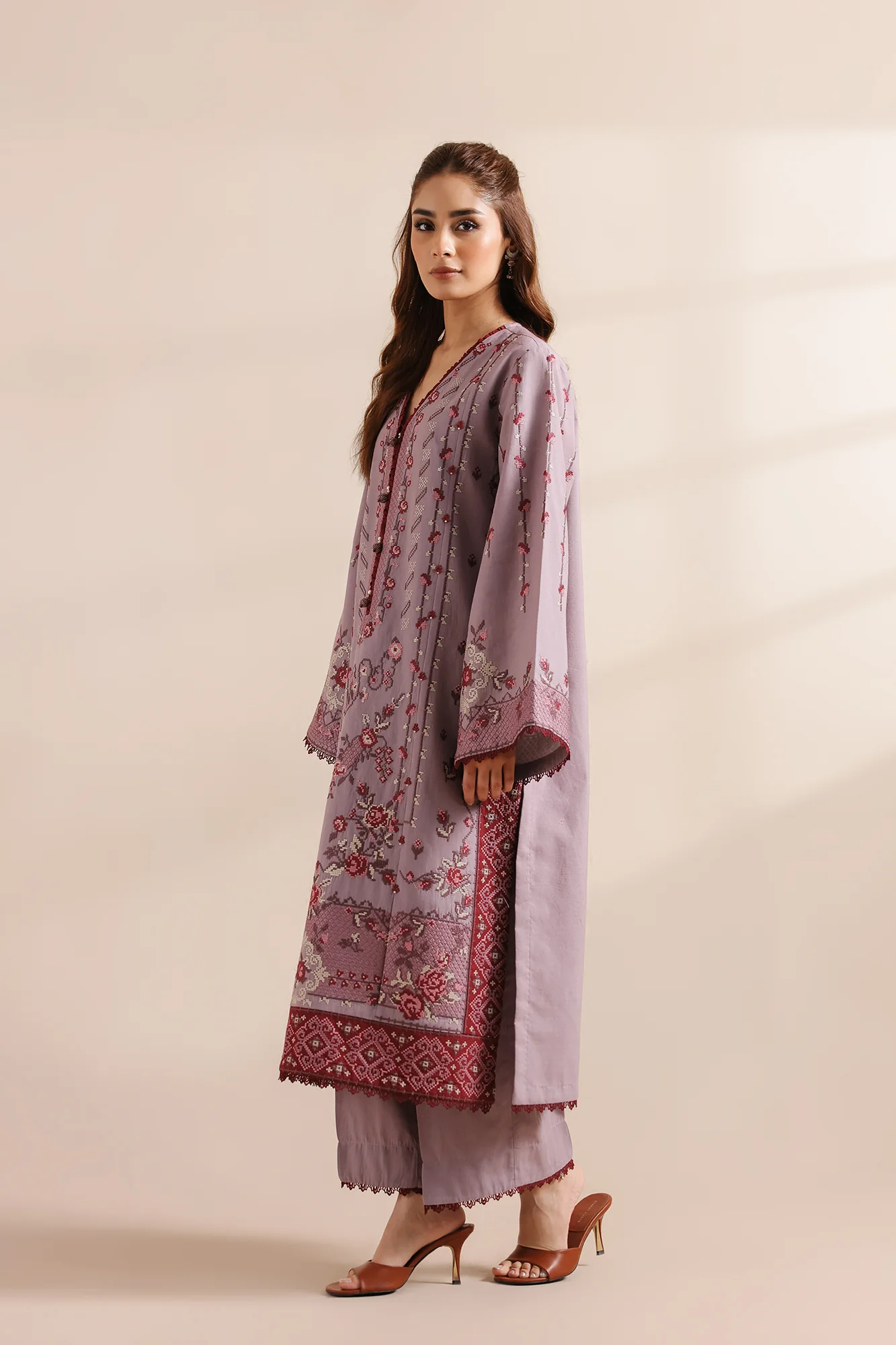 EMBROIDERED SUIT (E0941/203/513) - Image 3