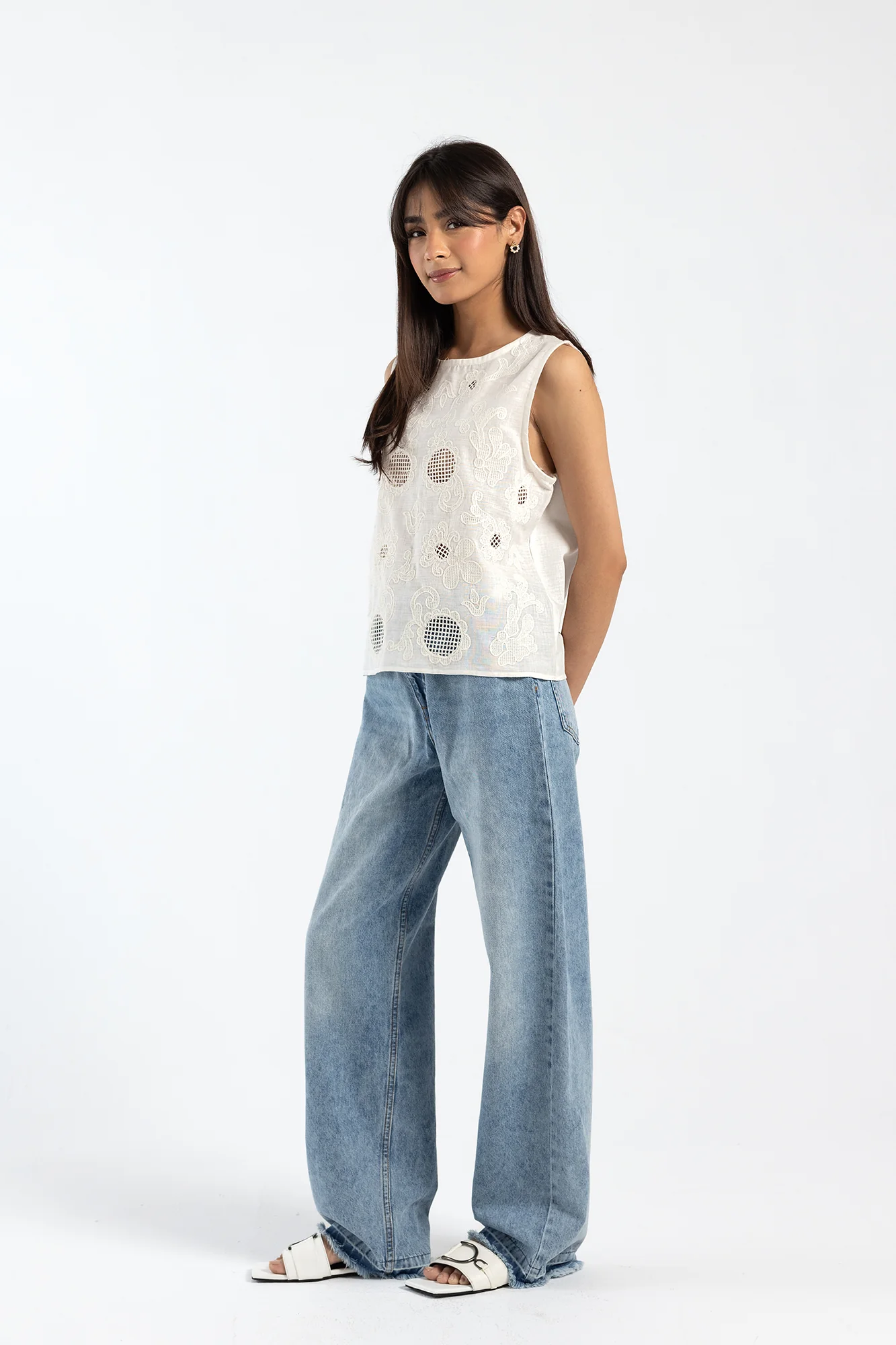 EMBROIDERED TOP (E1695/108/002) - Image 4