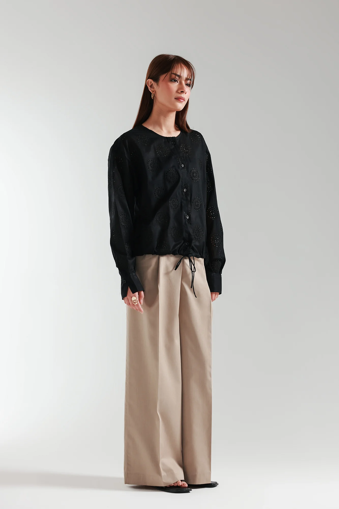 EMBROIDERED TOP (E2486/108/902) - Image 3