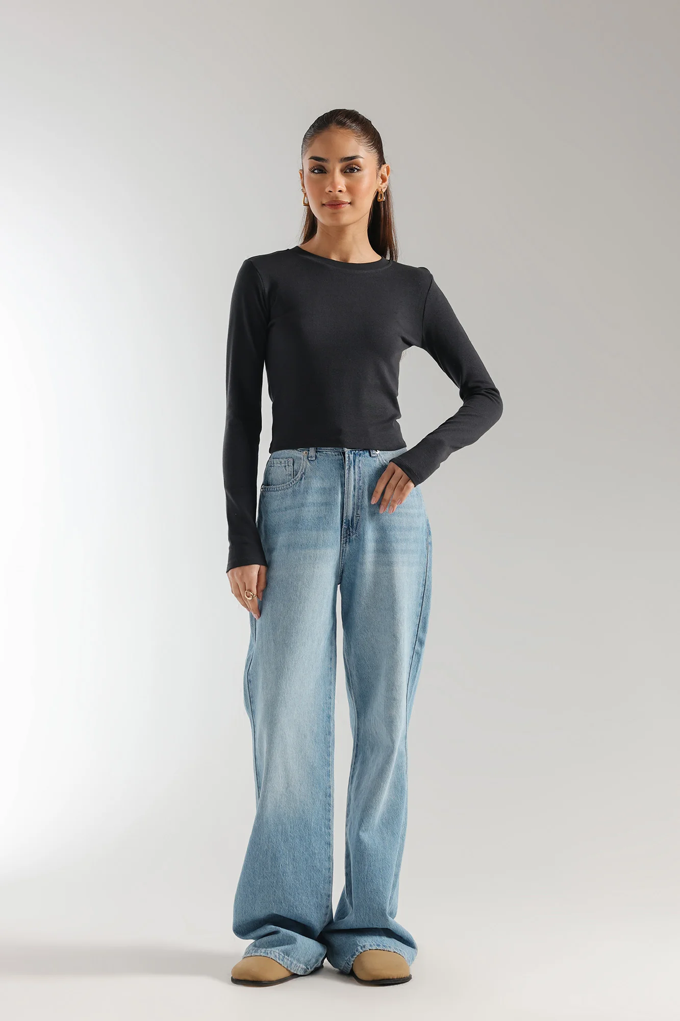 TOP (E2119/108/904) - Image 2
